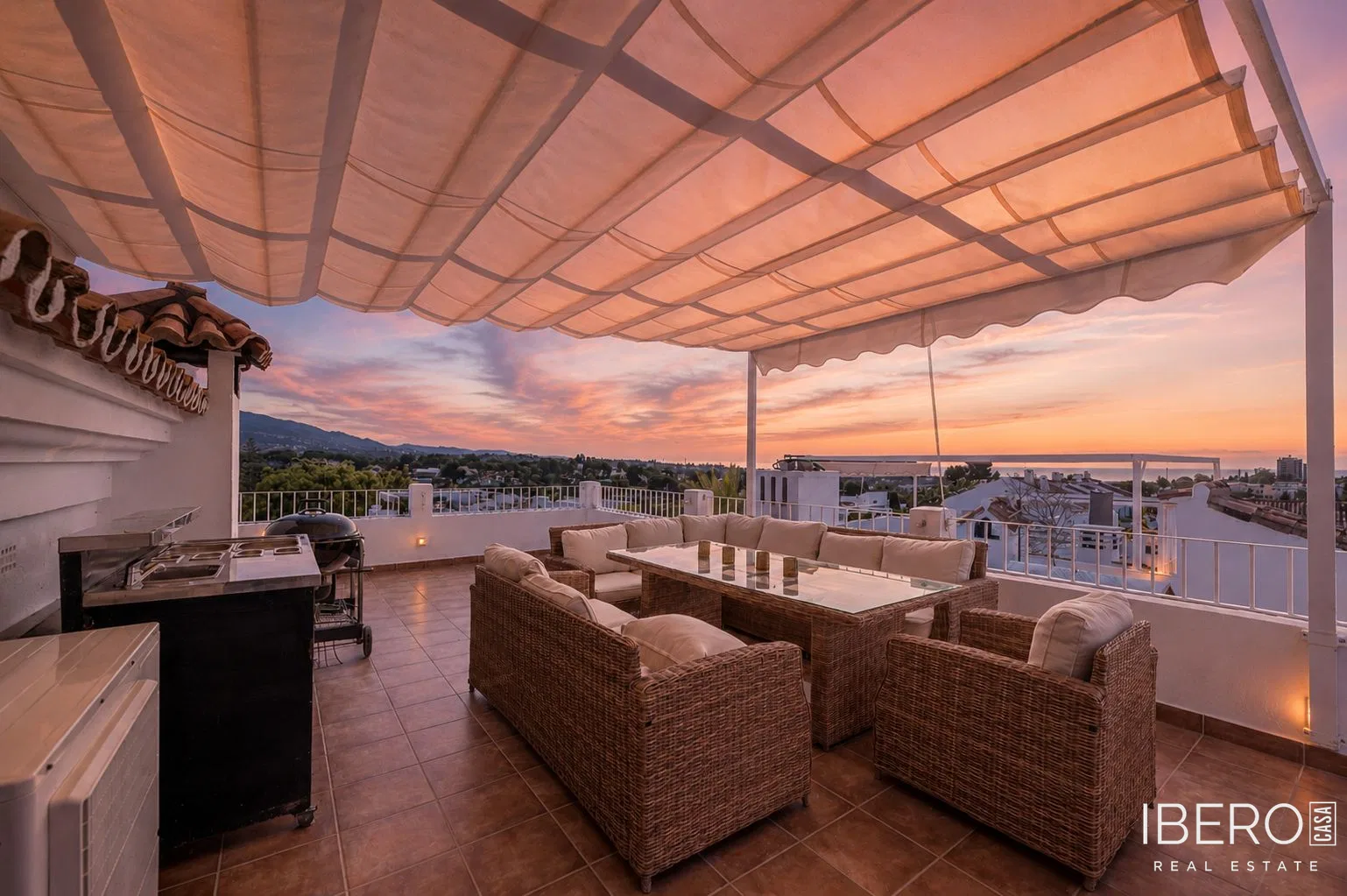 Casa de 3 dormitorios con vistas al mar, Nueva Andalucía