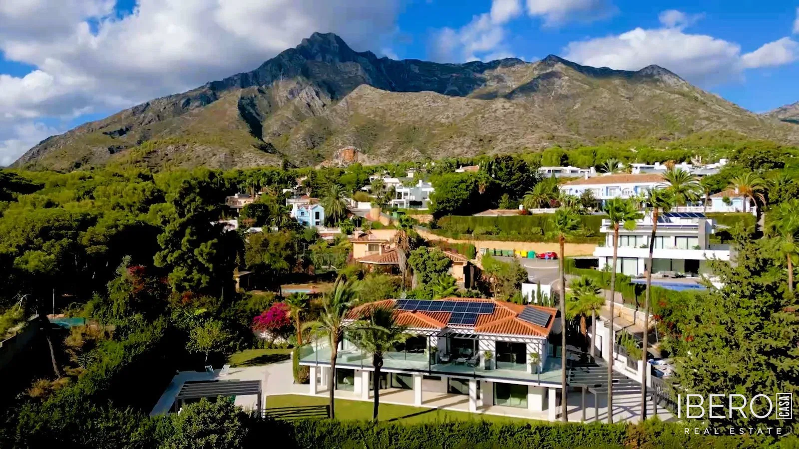Casa reformada de 5 dormitorios con vistas al mar, The Golden Mile