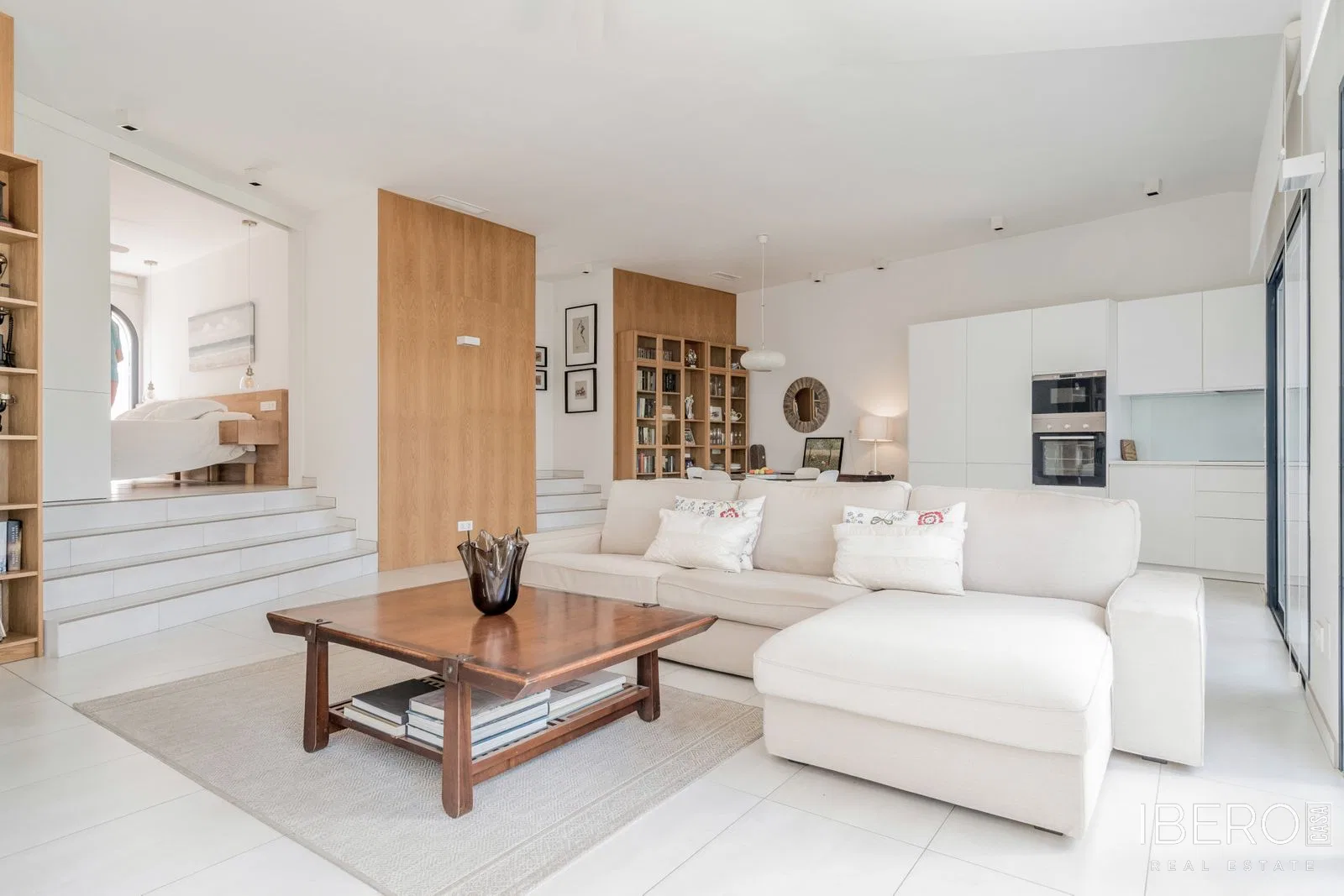 Zrekonstruovaný apartmán se 2 ložnicemi, Puerto de Cabopino