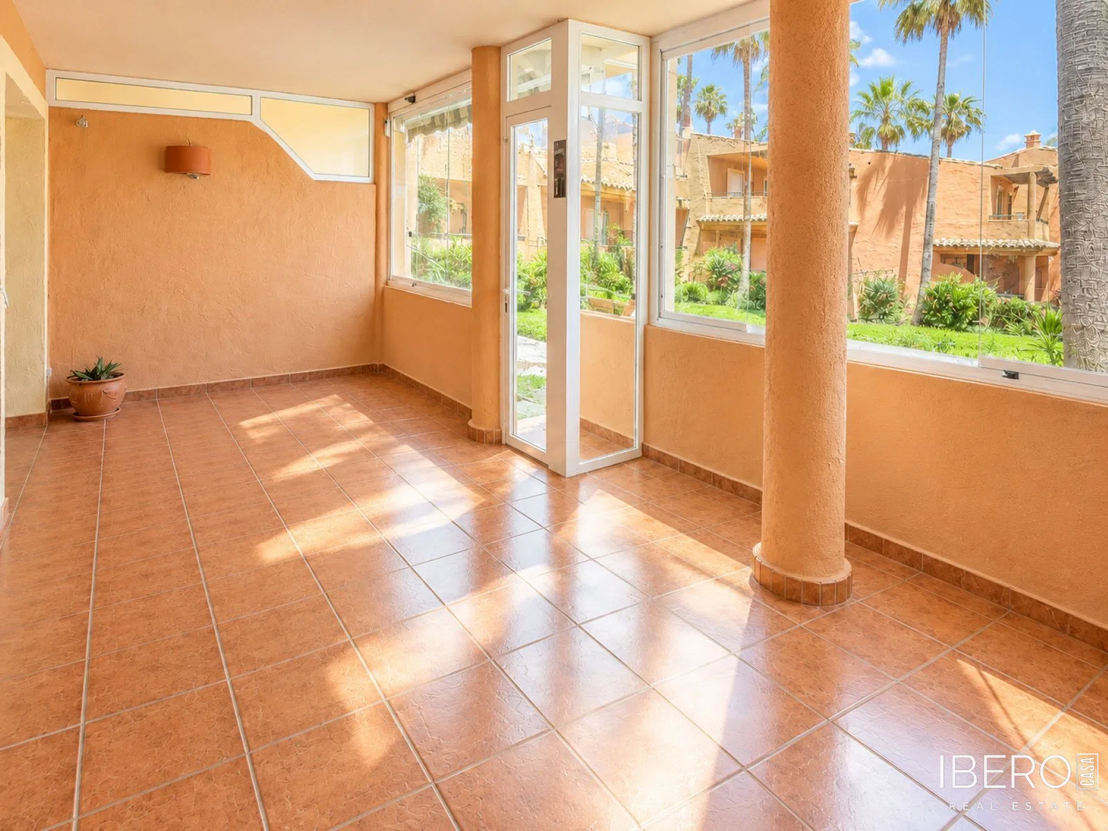 Apartmán se 3 ložnicemi a výhledem na moře, Estepona