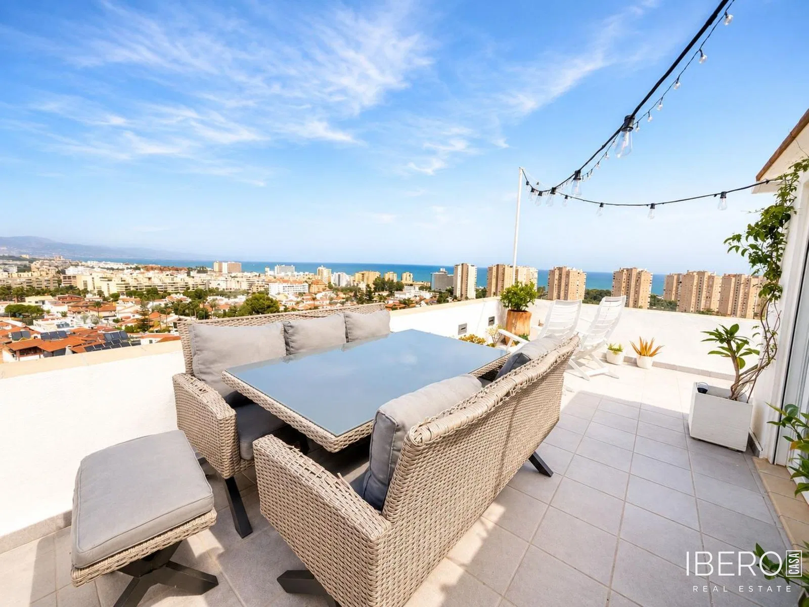 Apartamento reformado de 2 dormitorios con vistas al mar, Torremolinos