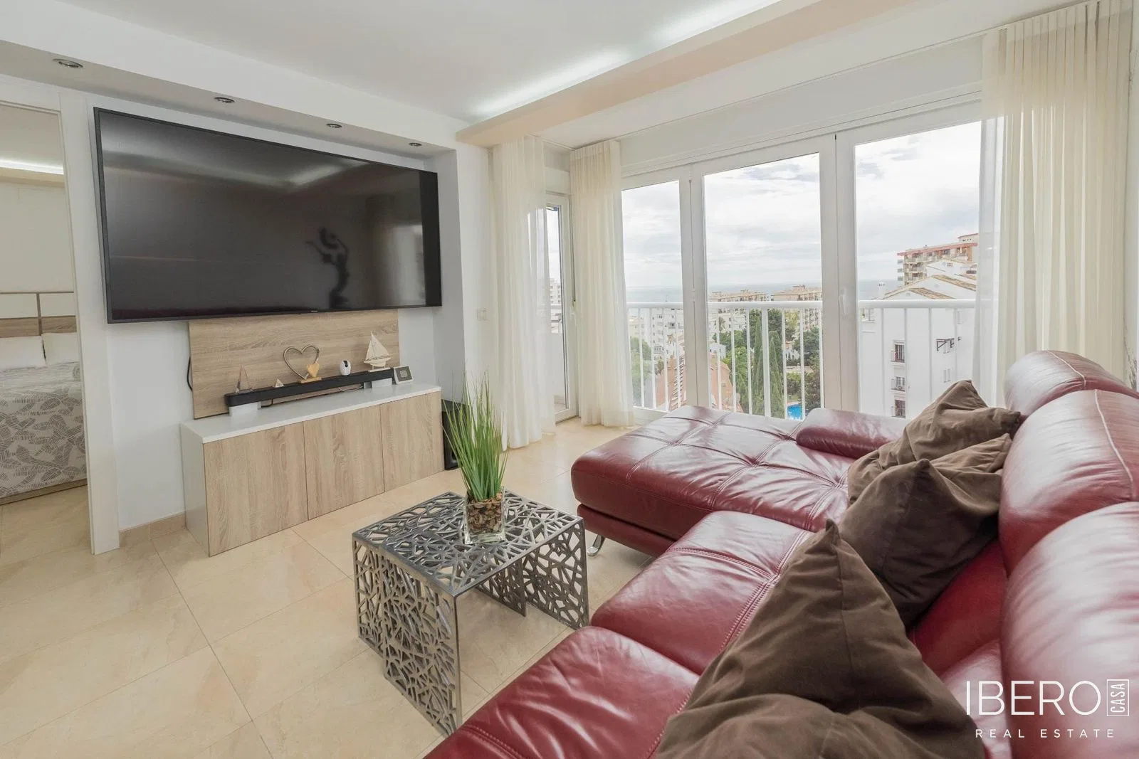 Renovated 2-bedroom apartment with sea view, Benalmadena