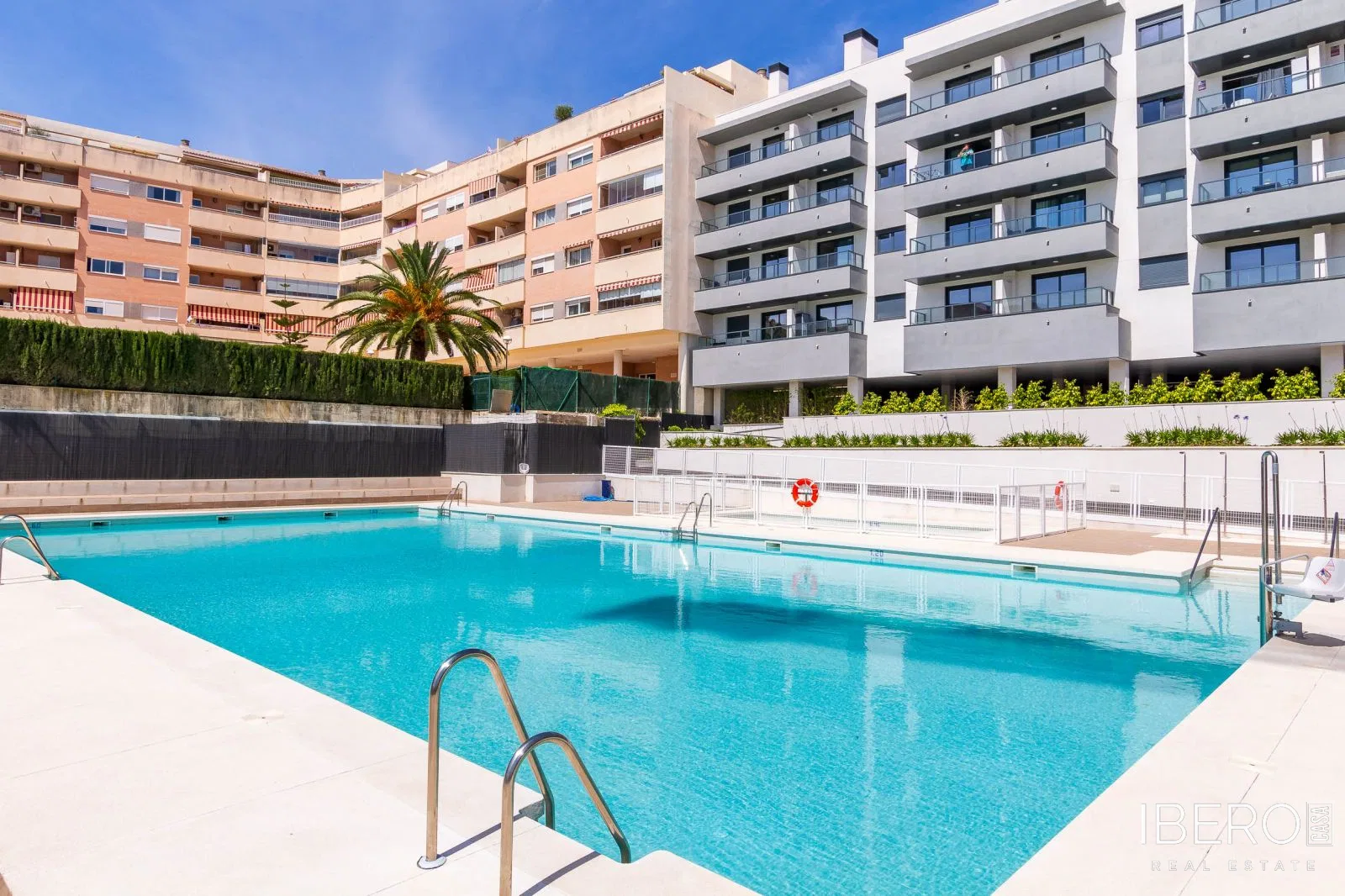 Nový apartmán se 3 ložnicemi a střešní terasou, Mijas