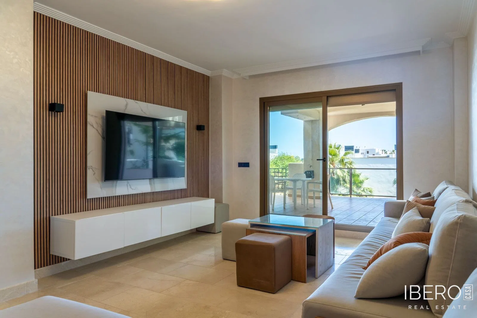 Zrekonstruovaný apartmán se 3 ložnicemi a výhledem na moře, Estepona