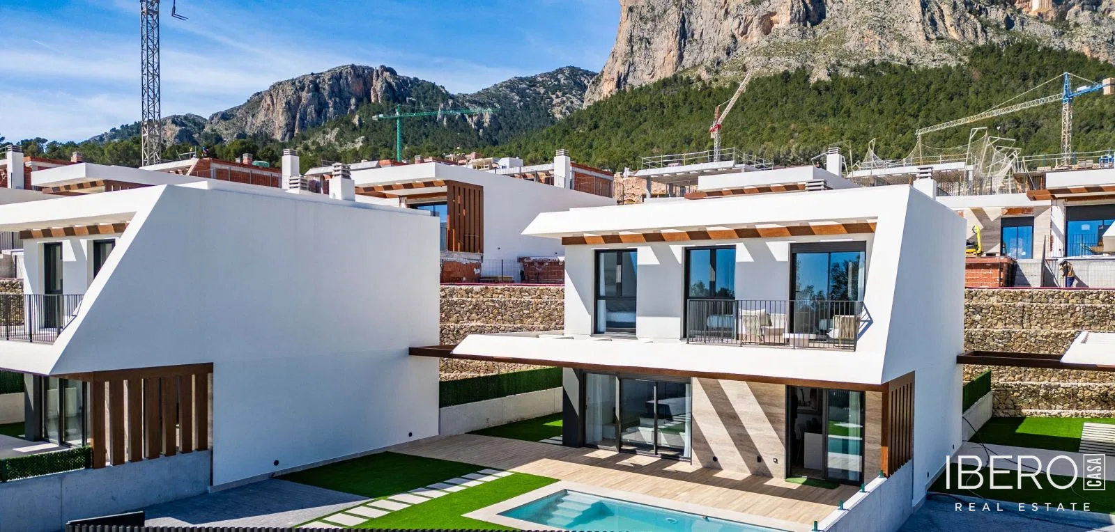 Casa de obra nueva de 2 dormitorios con vistas al mar, Polop