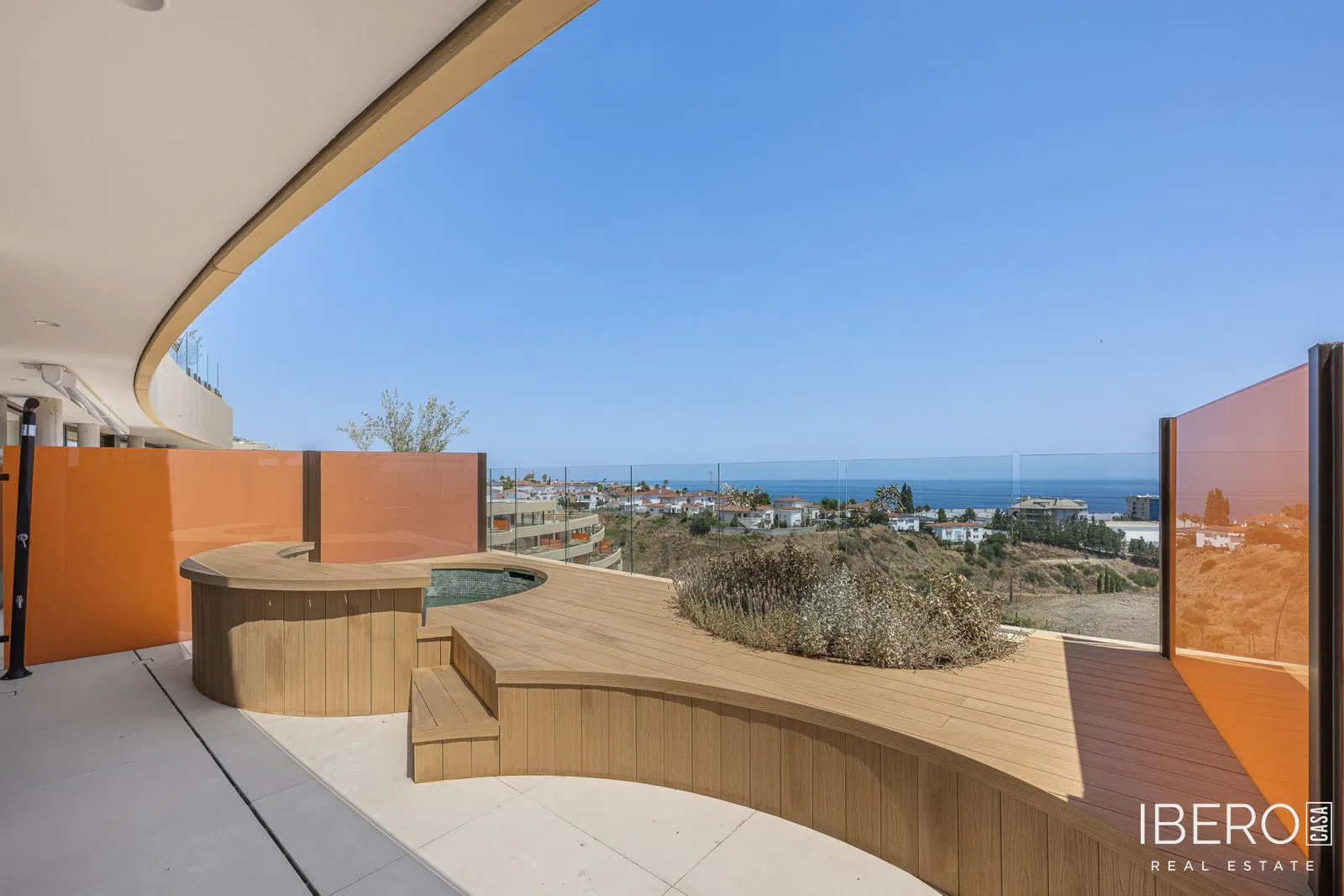 Nový apartmán se 2 ložnicemi a výhledem na moře, Fuengirola