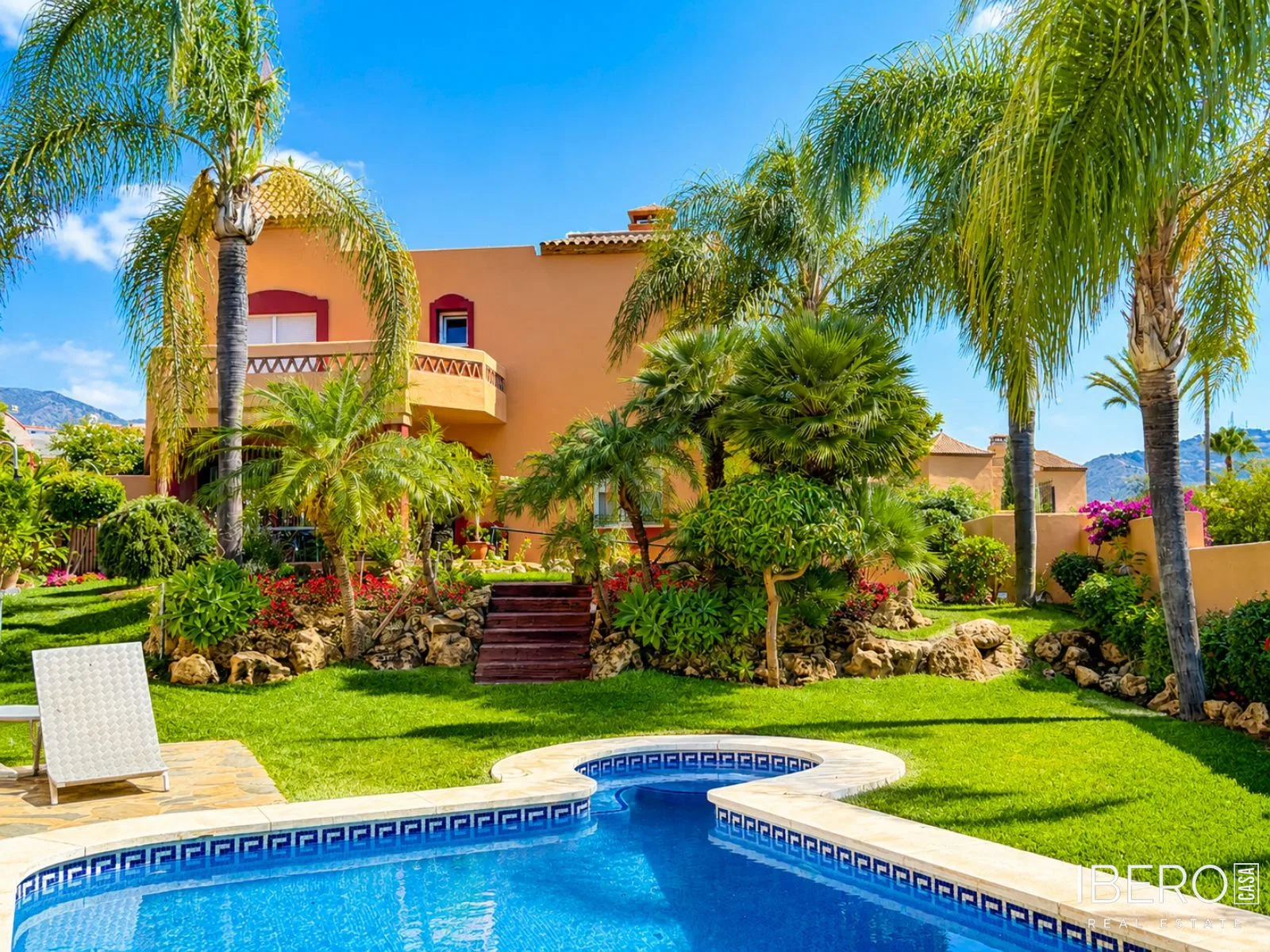 Původní dům se 7 ložnicemi a výhledem na moře, Marbella