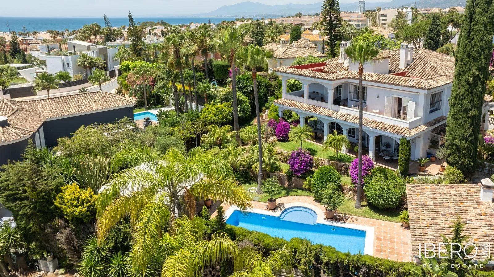 5-bedroom house with sea view, Bahía de Marbella