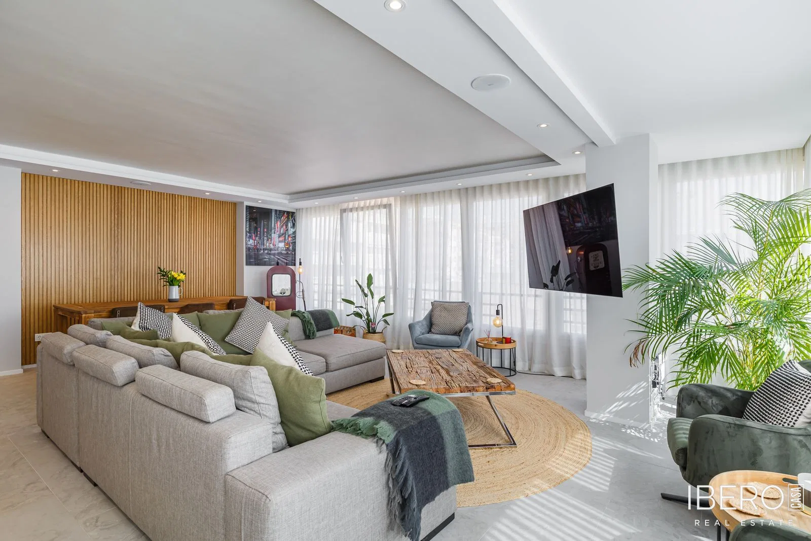 Apartmán se 4 ložnicemi kousek od mariny, Marbella