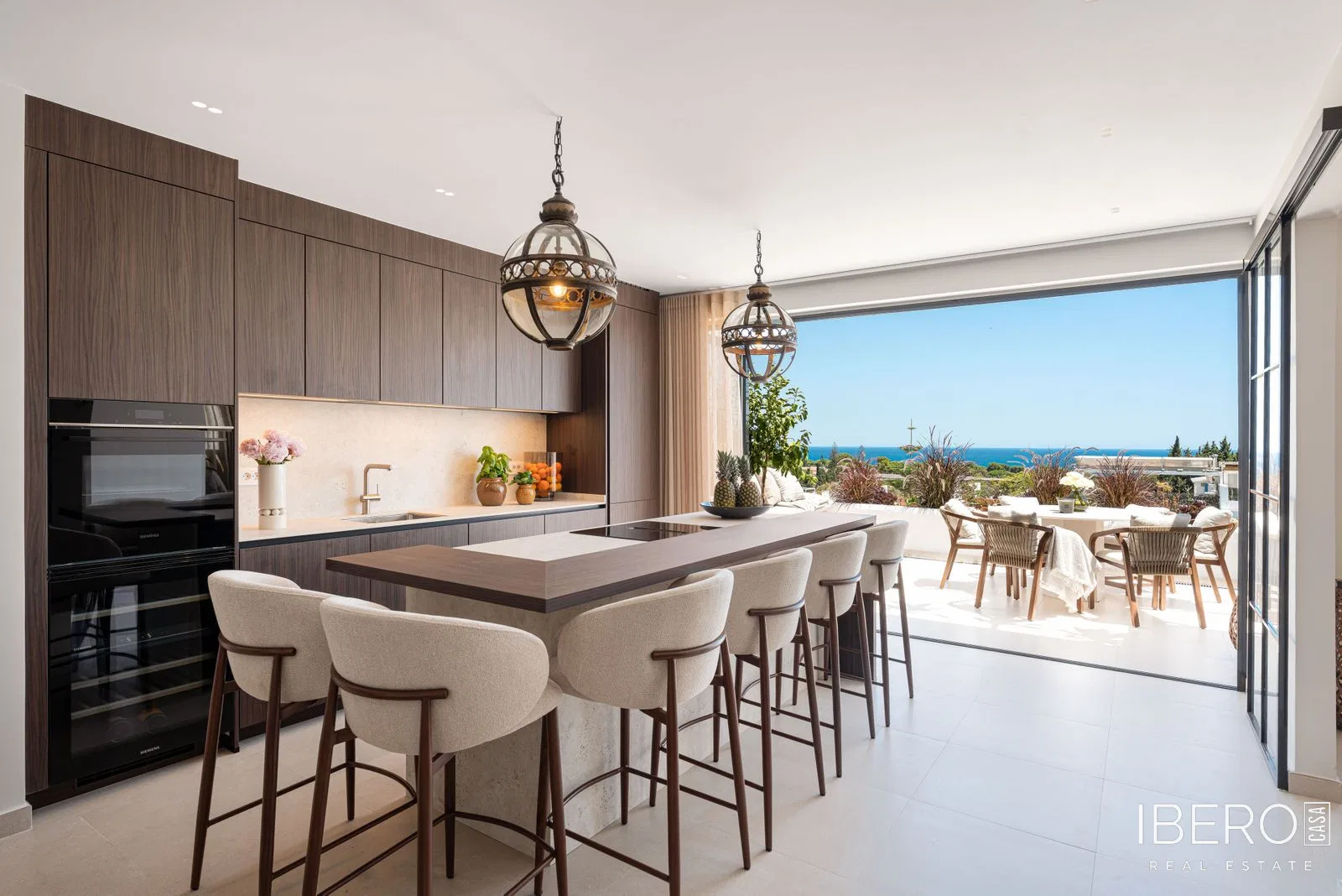 3-bedroom apartment with sea view, The Golden Mile