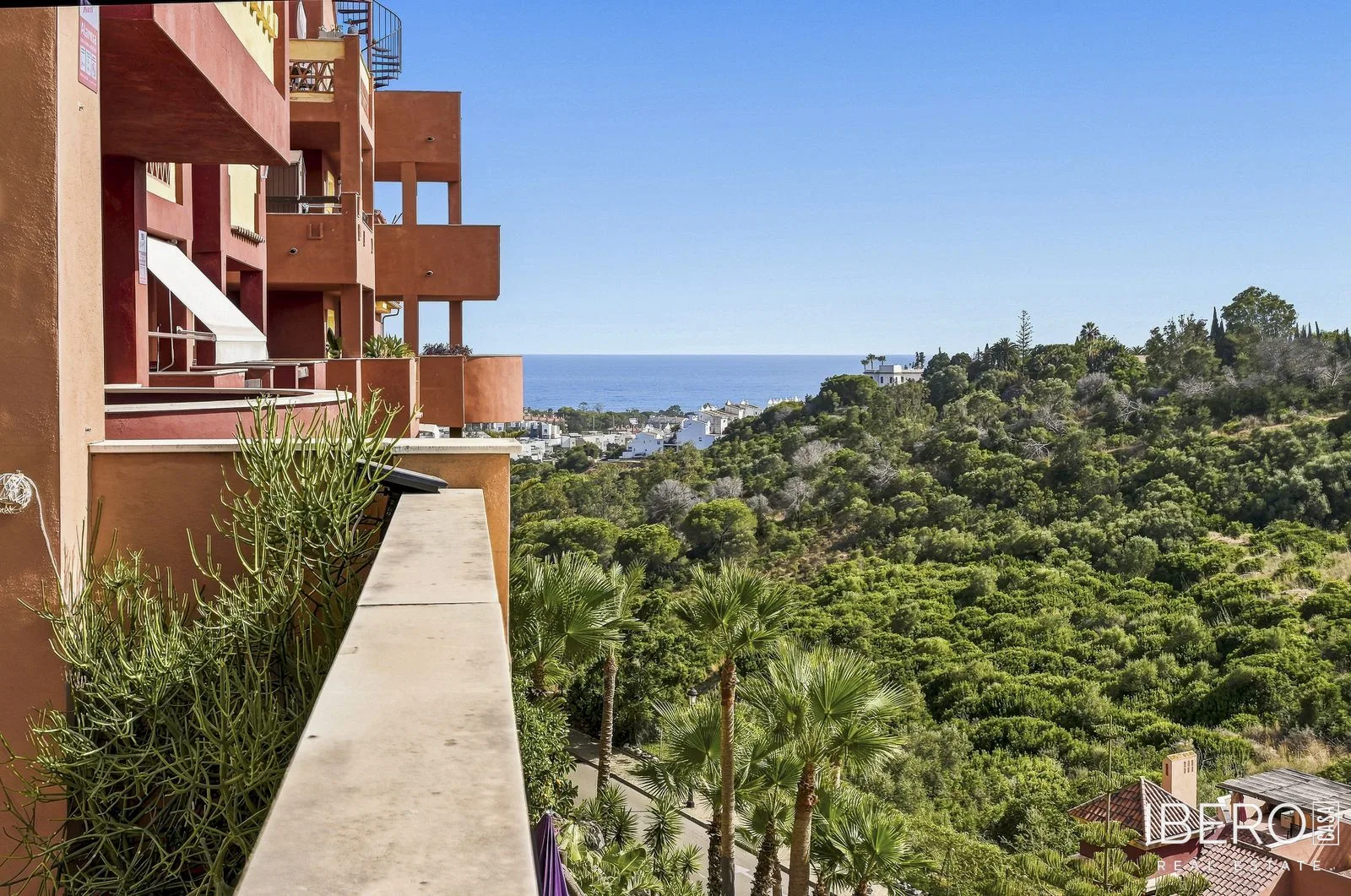 Zrekonstruovaný apartmán se 2 ložnicemi, Reserva de Marbella