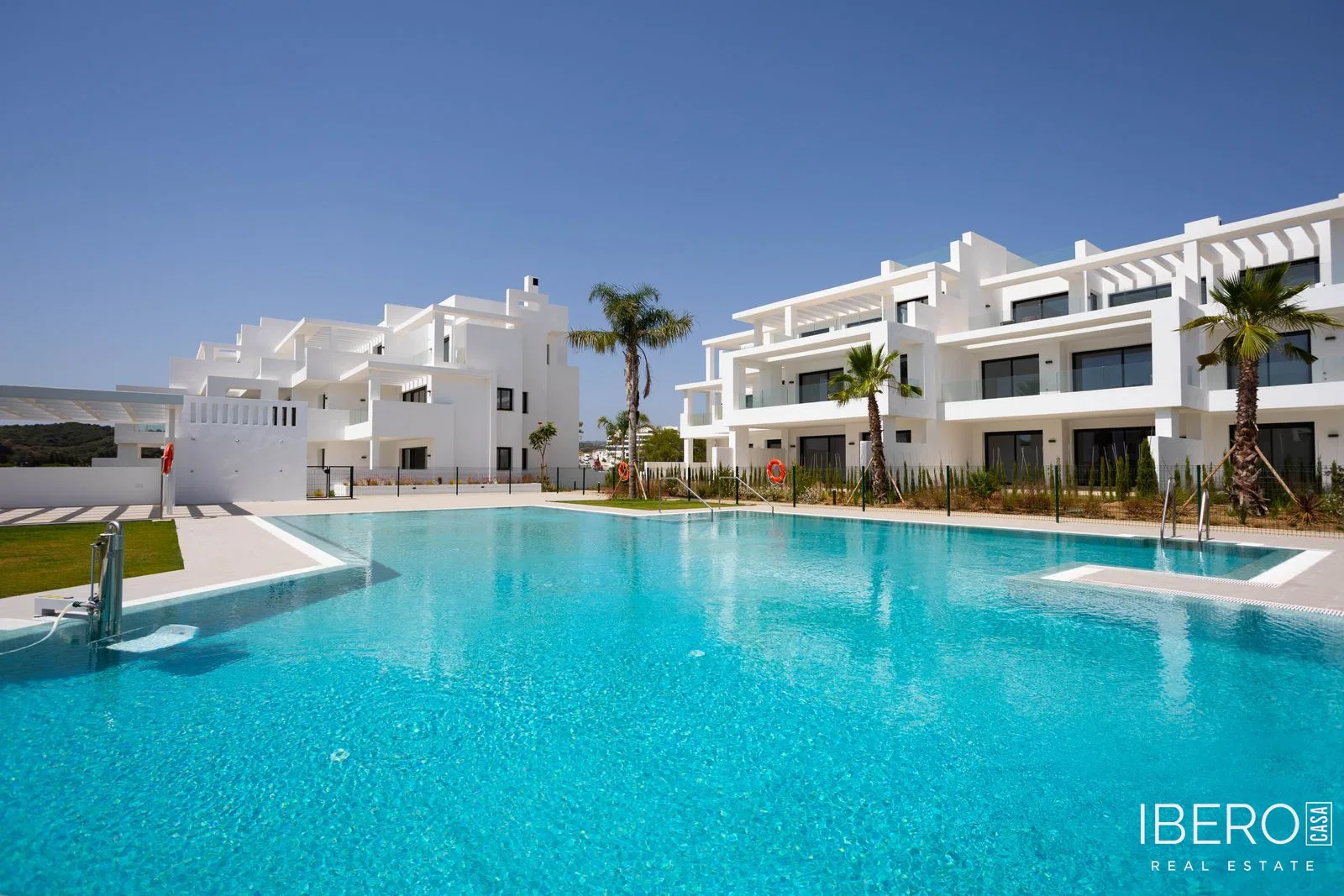 Nový apartmán se 2 ložnicemi a výhledem na moře, Estepona