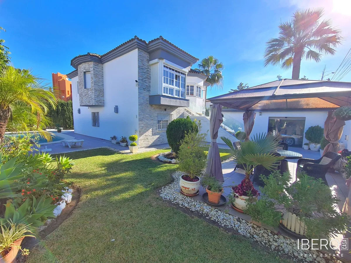 Dům se 3 ložnicemi, Estepona