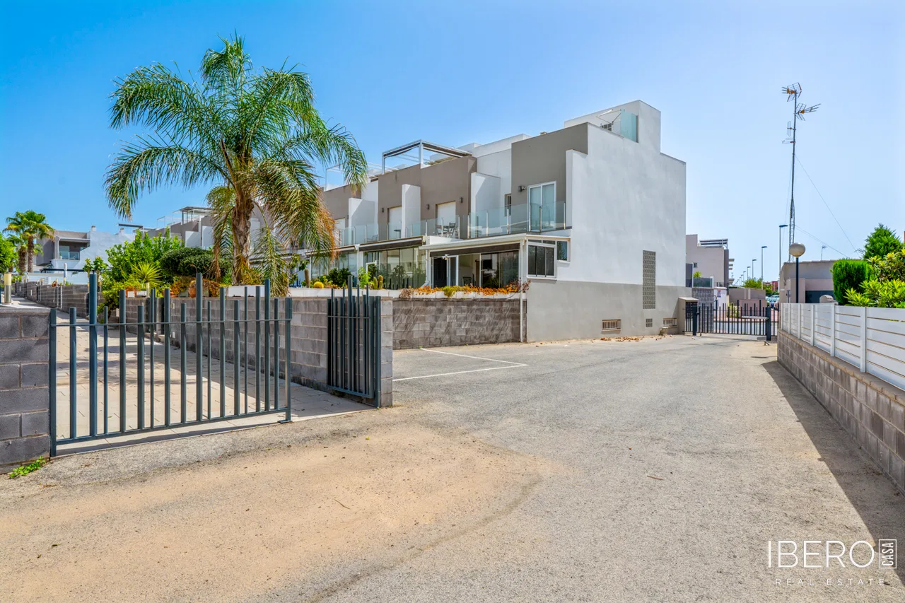 Dům se 4 ložnicemi, Torrevieja