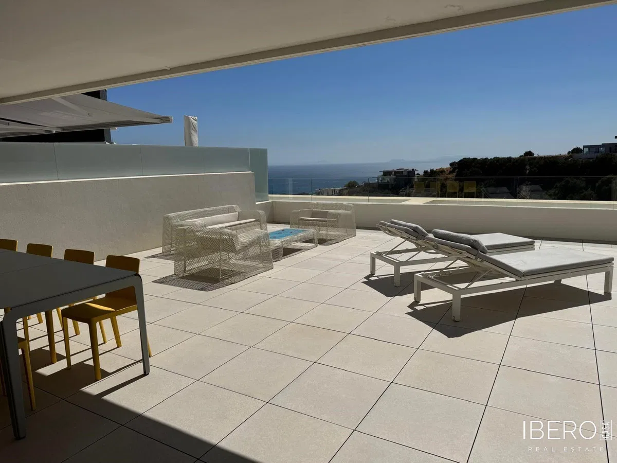 Apartamento de 3 dormitorios, Altos de los Monteros