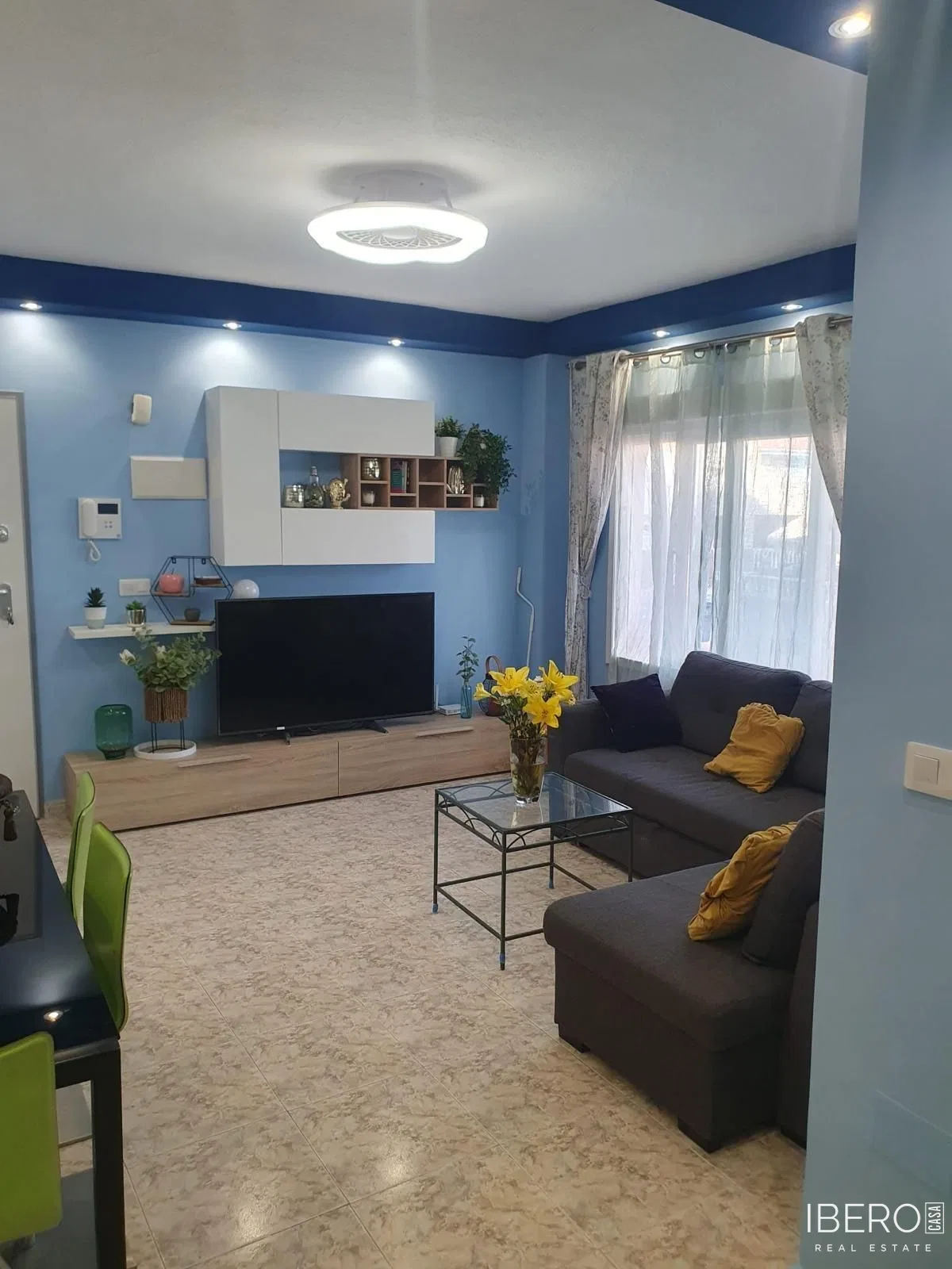 Apartmán se 2 ložnicemi a střešní terasou, Torrevieja
