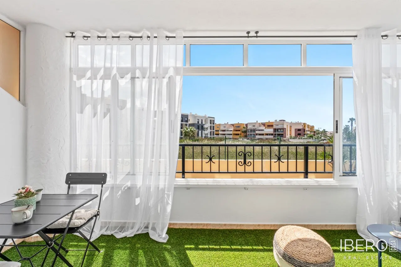 Apartmán se 2 ložnicemi kousek od moře, Playa Flamenca