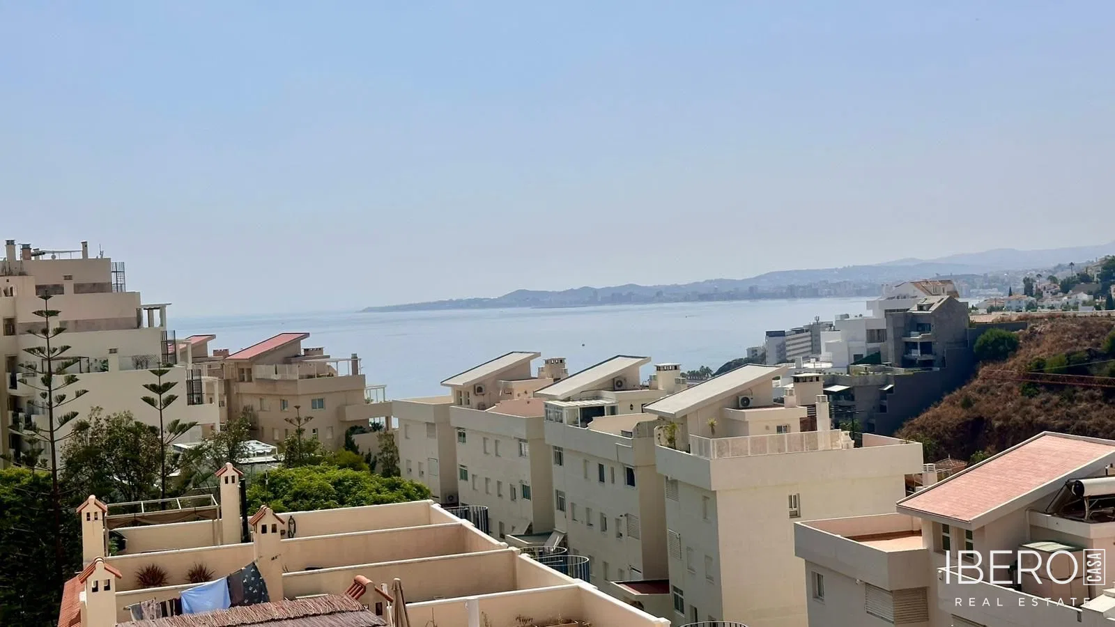 Zrekonstruovaný apartmán se 2 ložnicemi, Benalmadena