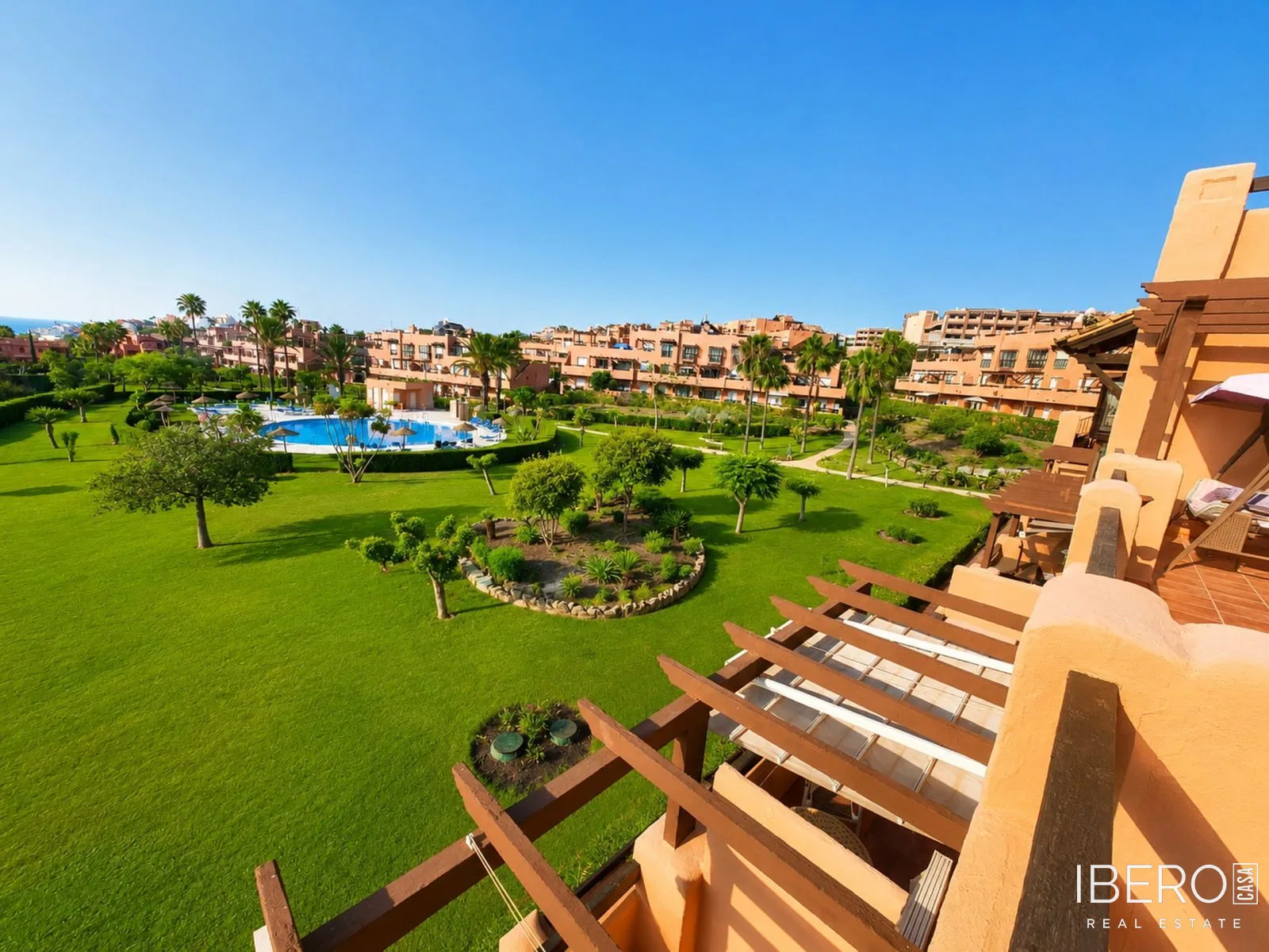 Zrekonstruovaný apartmán se 2 ložnicemi, Casares Playa