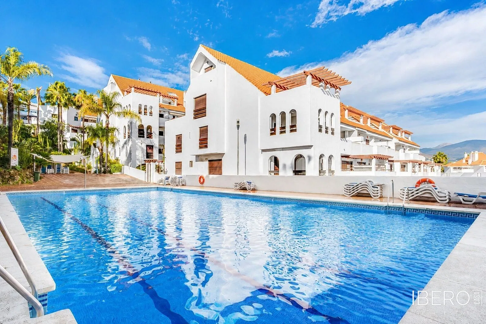 Apartmán se 3 ložnicemi kousek od mariny, Nueva Andalucía