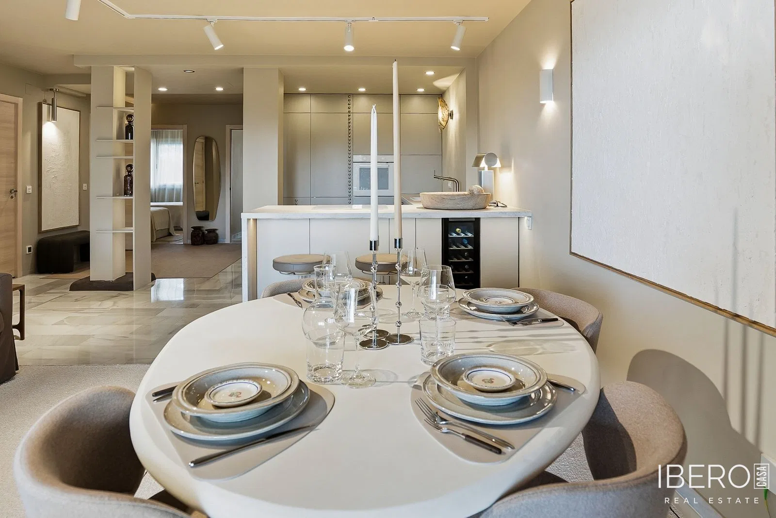 Zrekonstruovaný apartmán se 3 ložnicemi a výhledem na moře, Calahonda