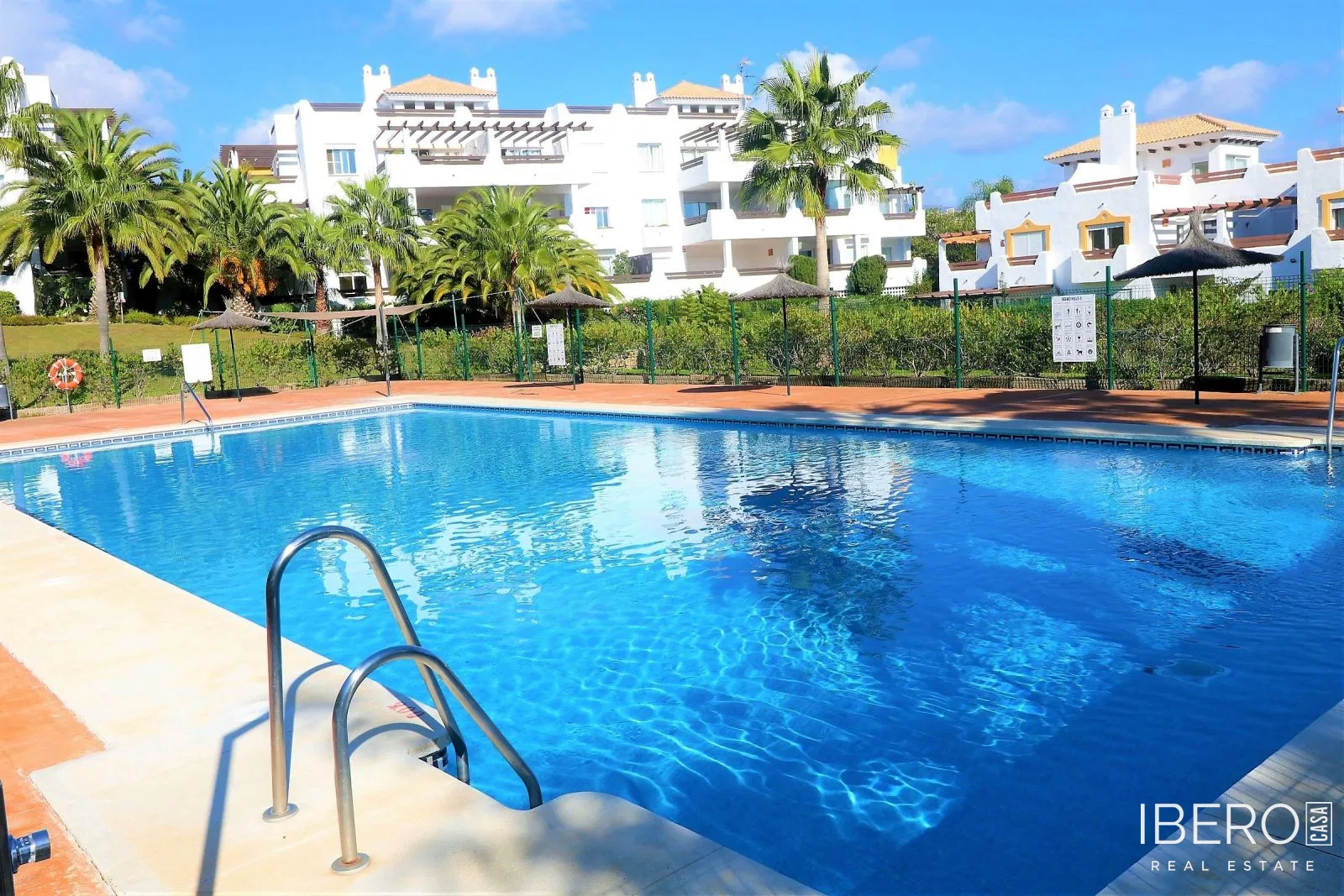 Dům se 3 ložnicemi kousek od moře, Estepona