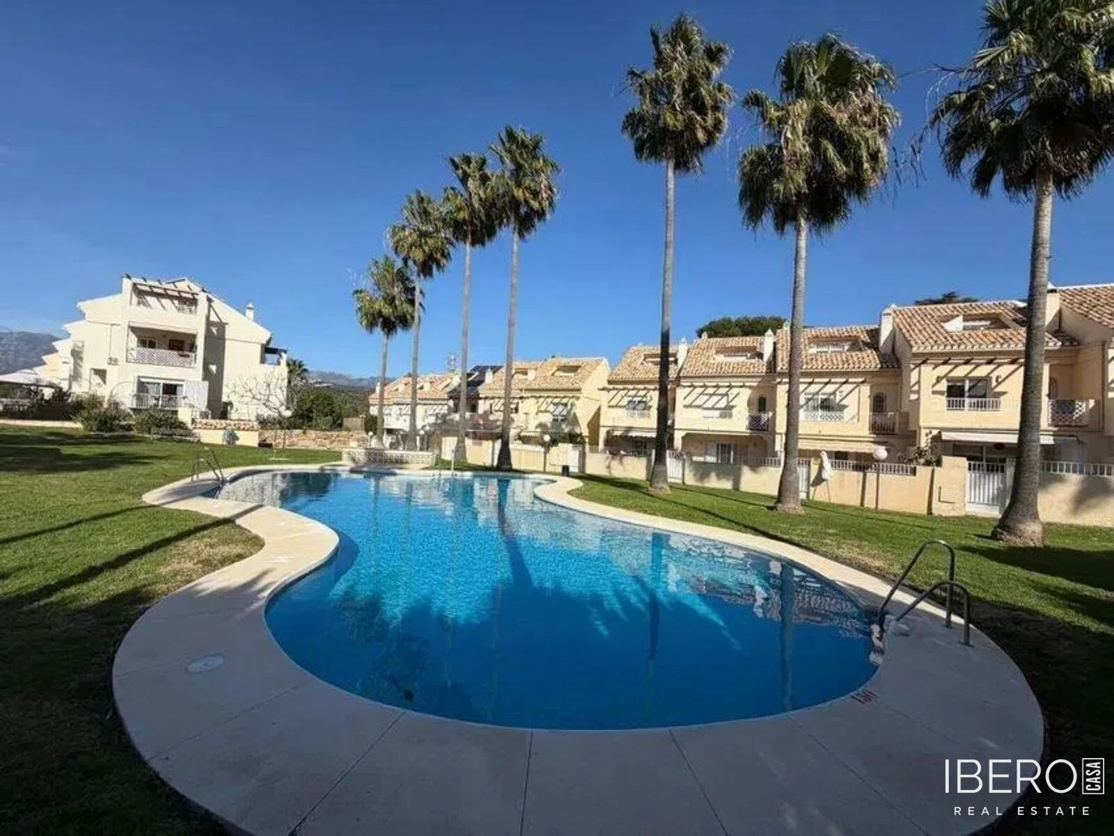 Dům se 4 ložnicemi kousek od golfu, Marbella