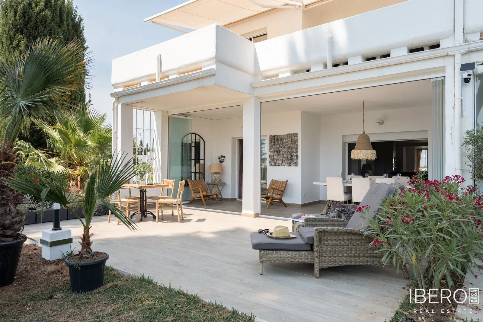 Zrekonstruovaný apartmán se 2 ložnicemi, Nueva Andalucía