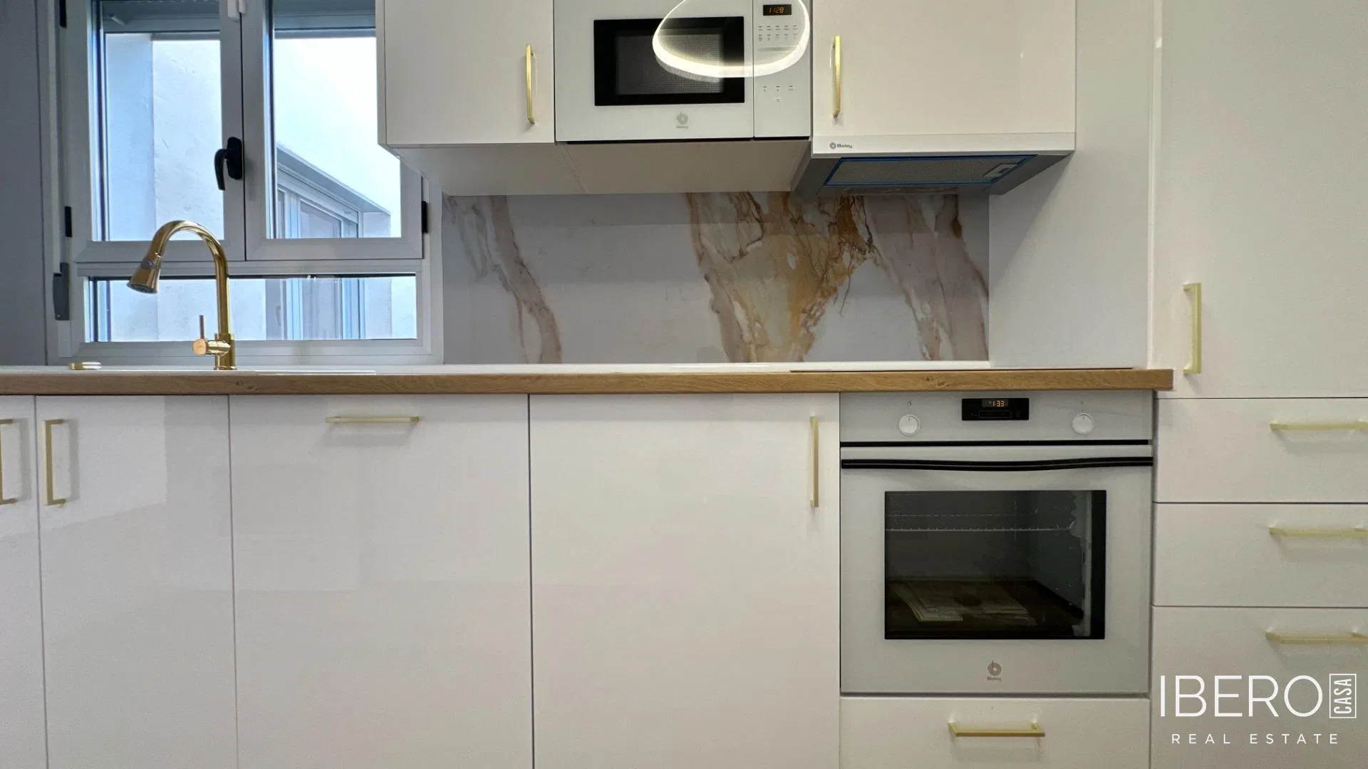 Apartamento de 3 dormitorios, Huesca