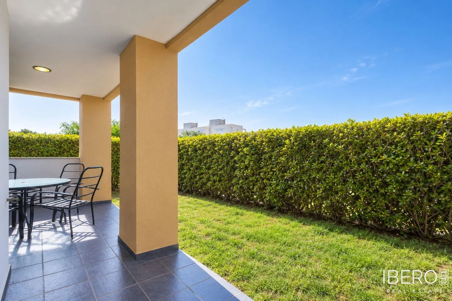 2-bedroom apartment, Vera