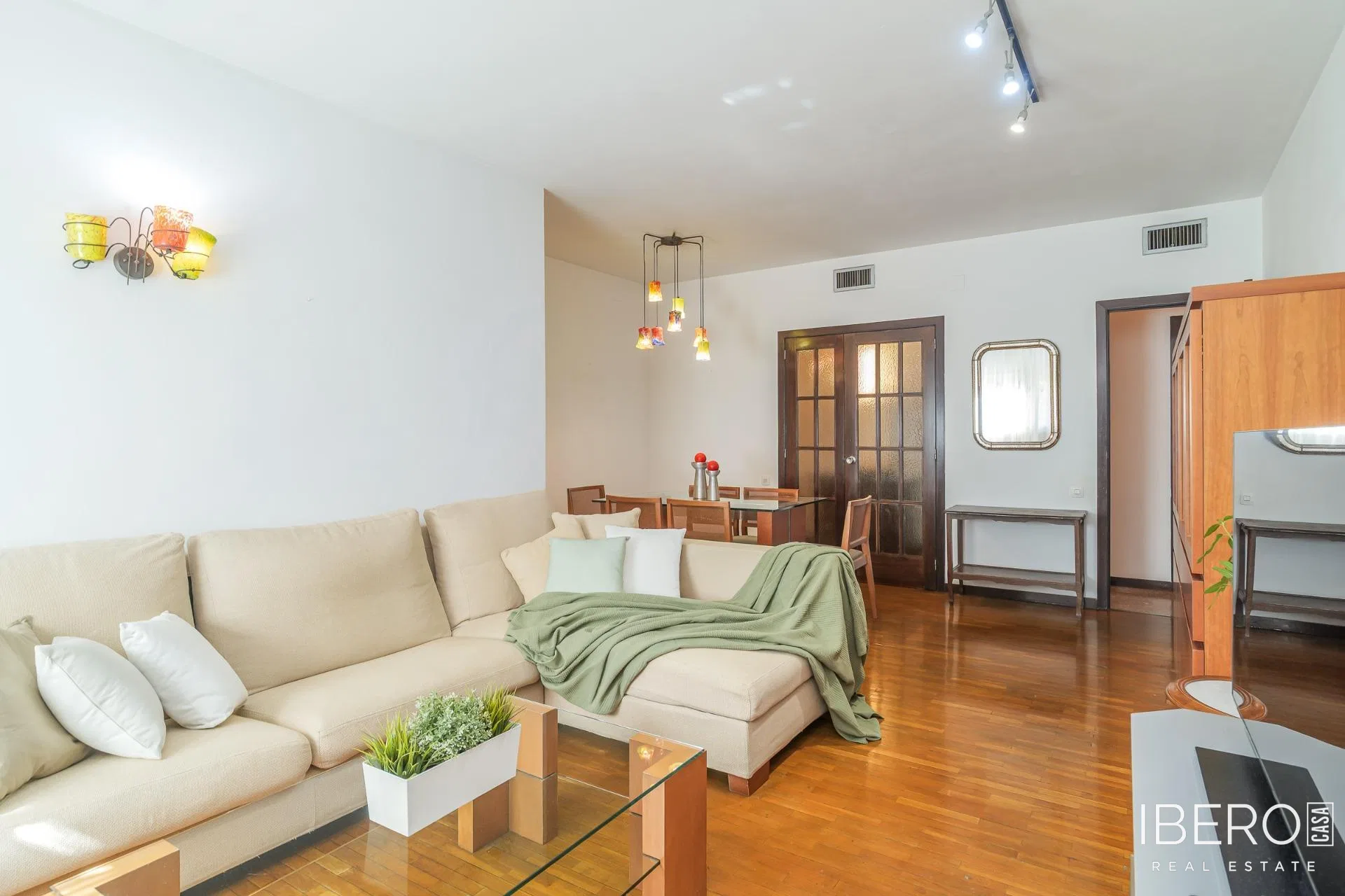 Apartamento de 4 dormitorios, Barcelona