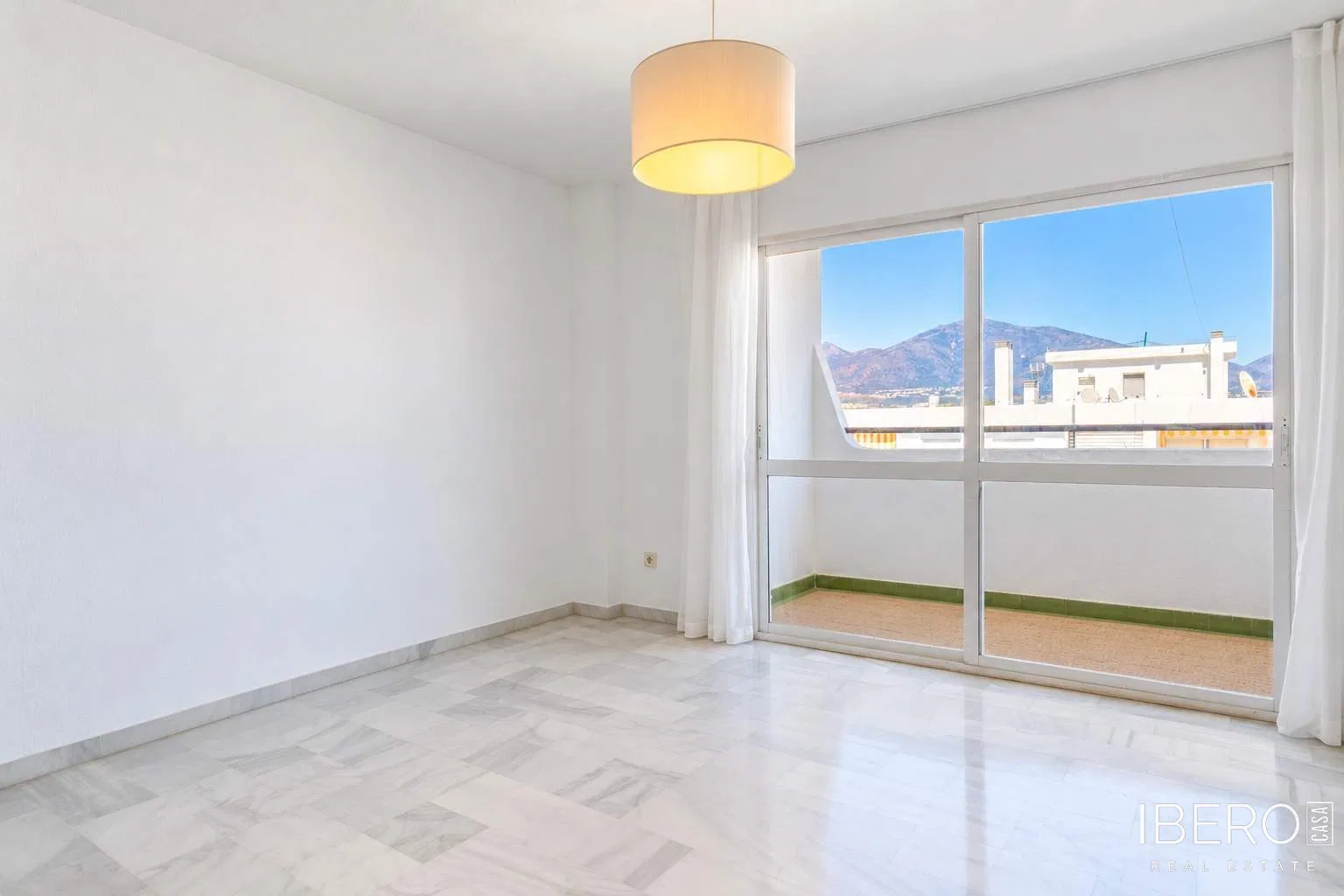 Apartamento de 3 dormitorios, Fuengirola