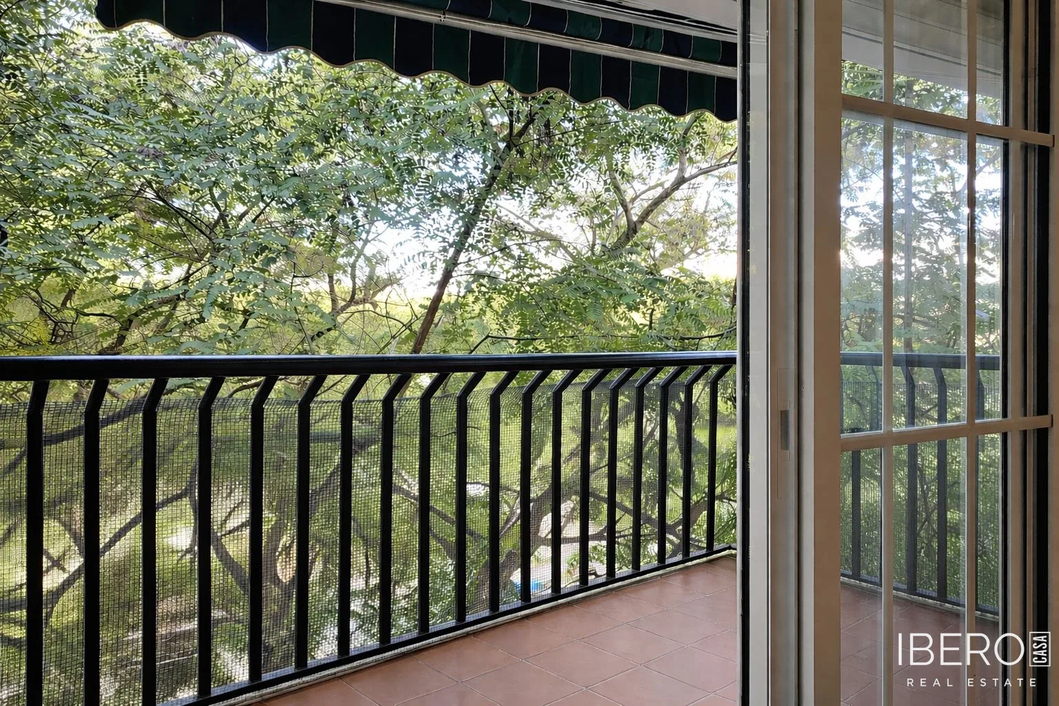 Původní apartmán se 3 ložnicemi kousek od moře, Estepona