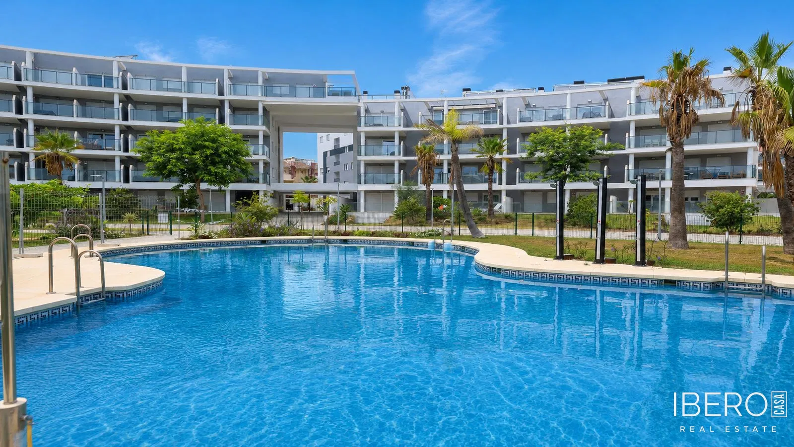 Apartamento de 2 dormitorios, Manilva