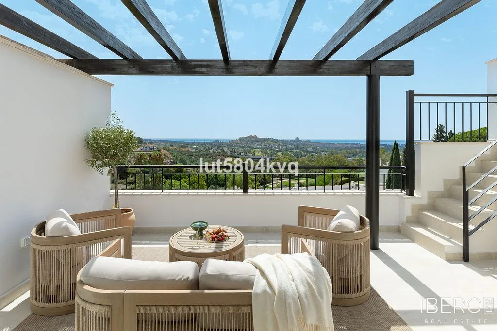 New-build 3-bedroom apartment with sea view, La Quinta