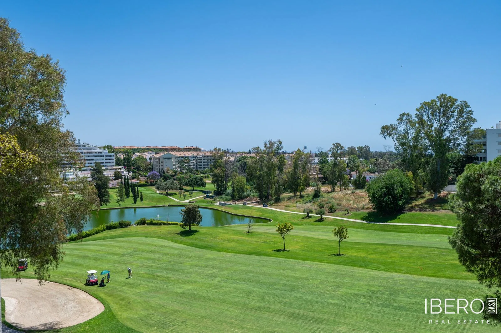 4-bedroom apartment with sea view, Guadalmina Alta