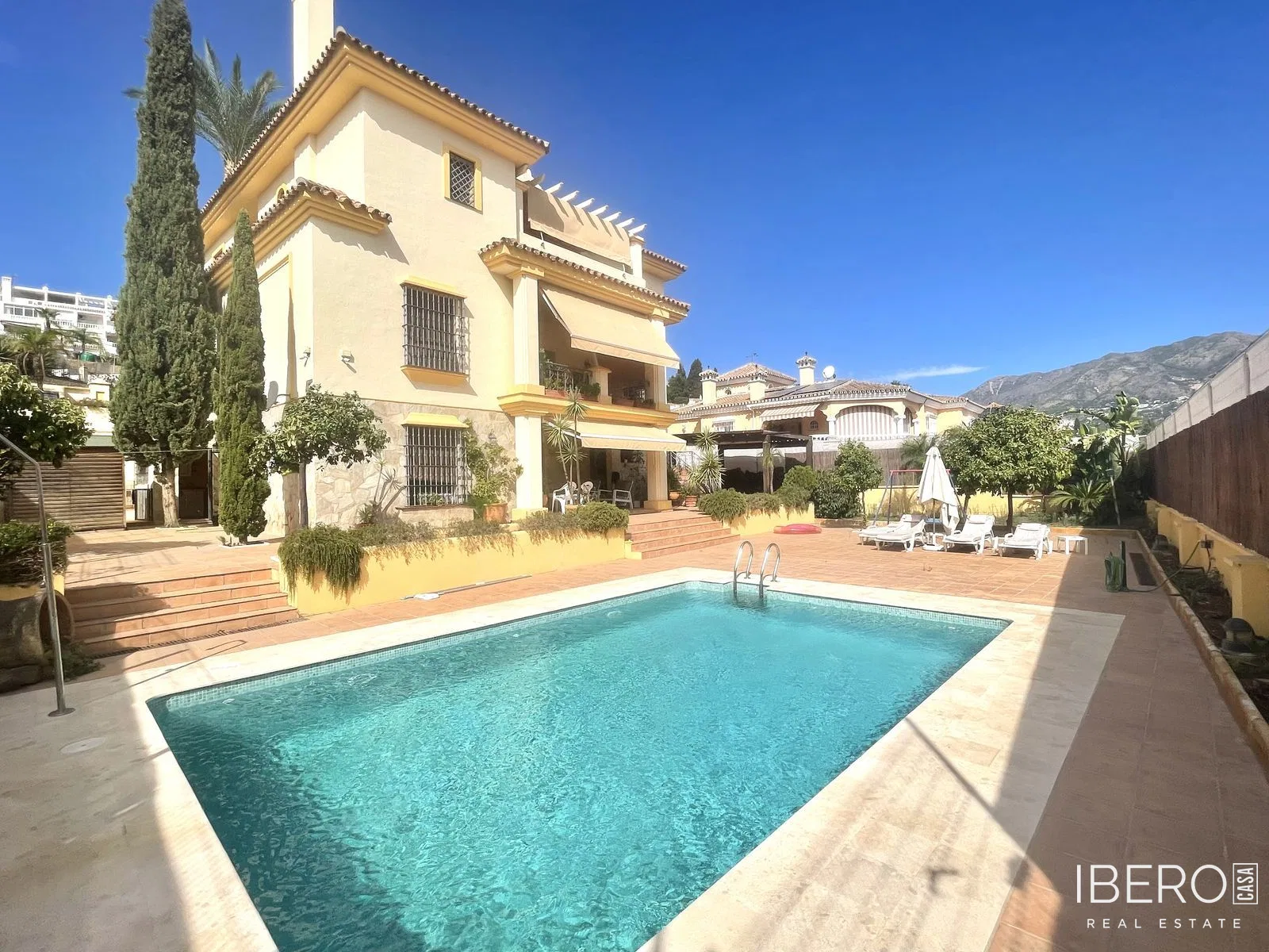 Dům s 5 ložnicemi a panoramatickým výhledem, Mijas