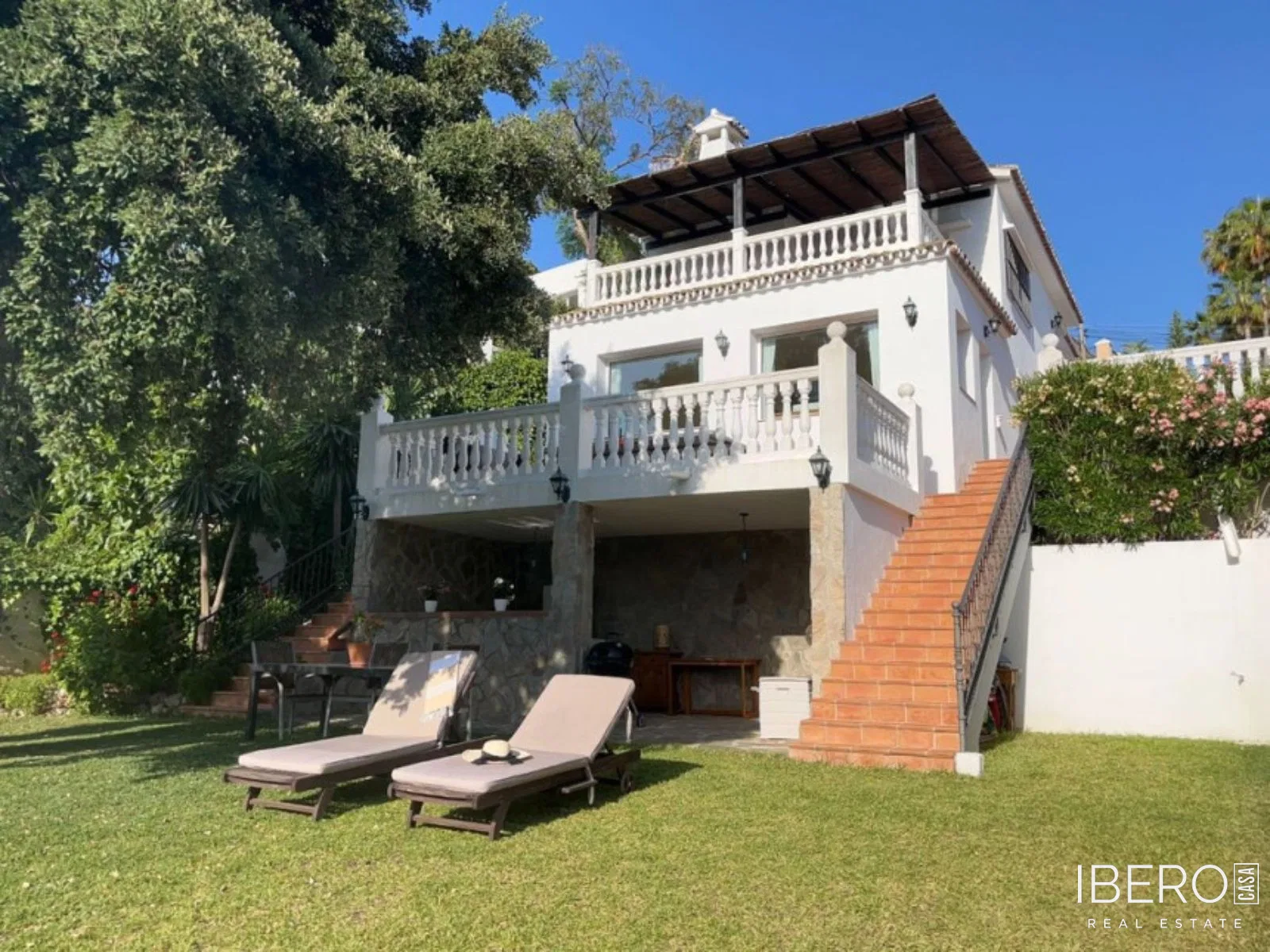 Dům s 5 ložnicemi a výhledem do hor, Elviria