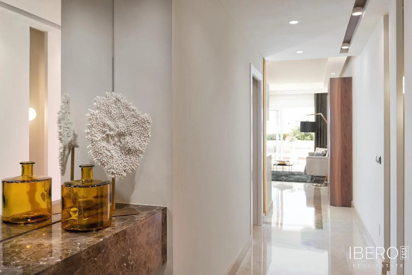 Zrekonstruovaný apartmán se 2 ložnicemi kousek od mariny, Marbella