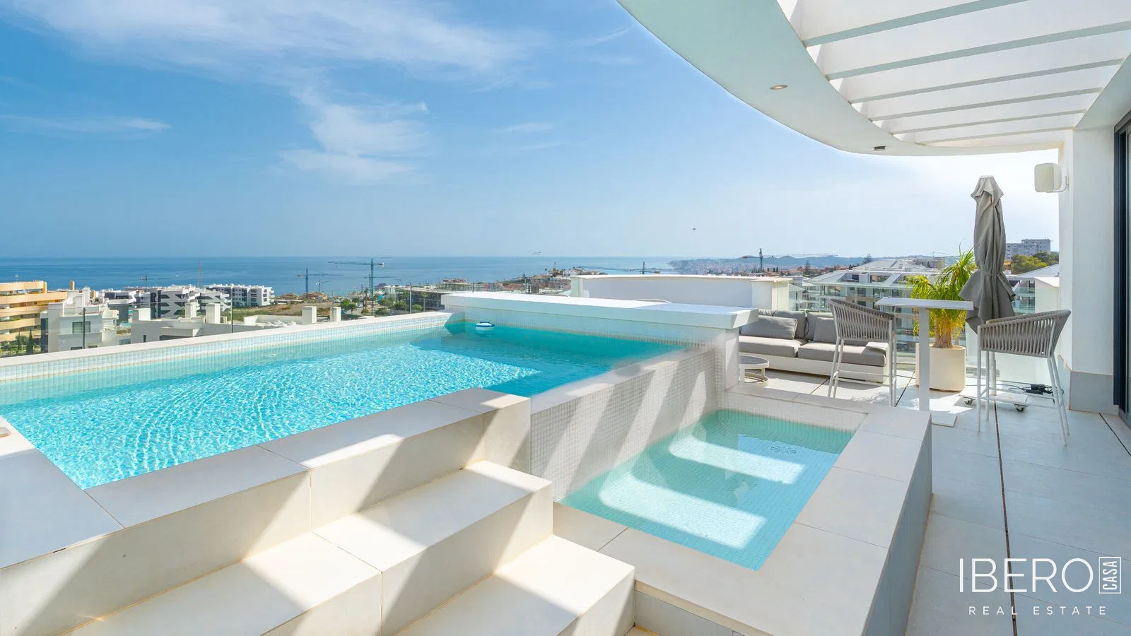 Apartmán se 3 ložnicemi a výhledem na moře, Fuengirola