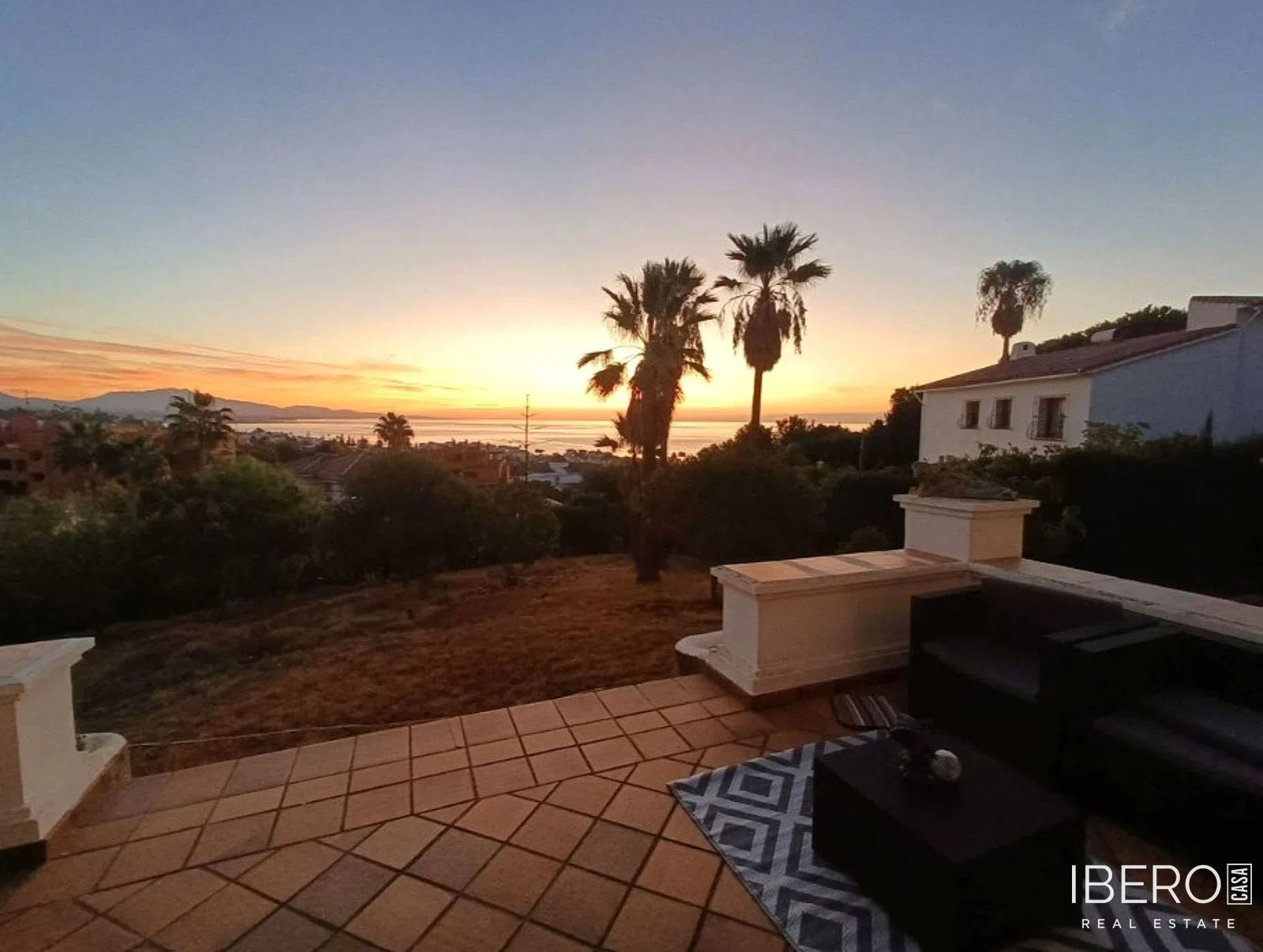 Casa de 3 dormitorios con vistas al mar, Estepona