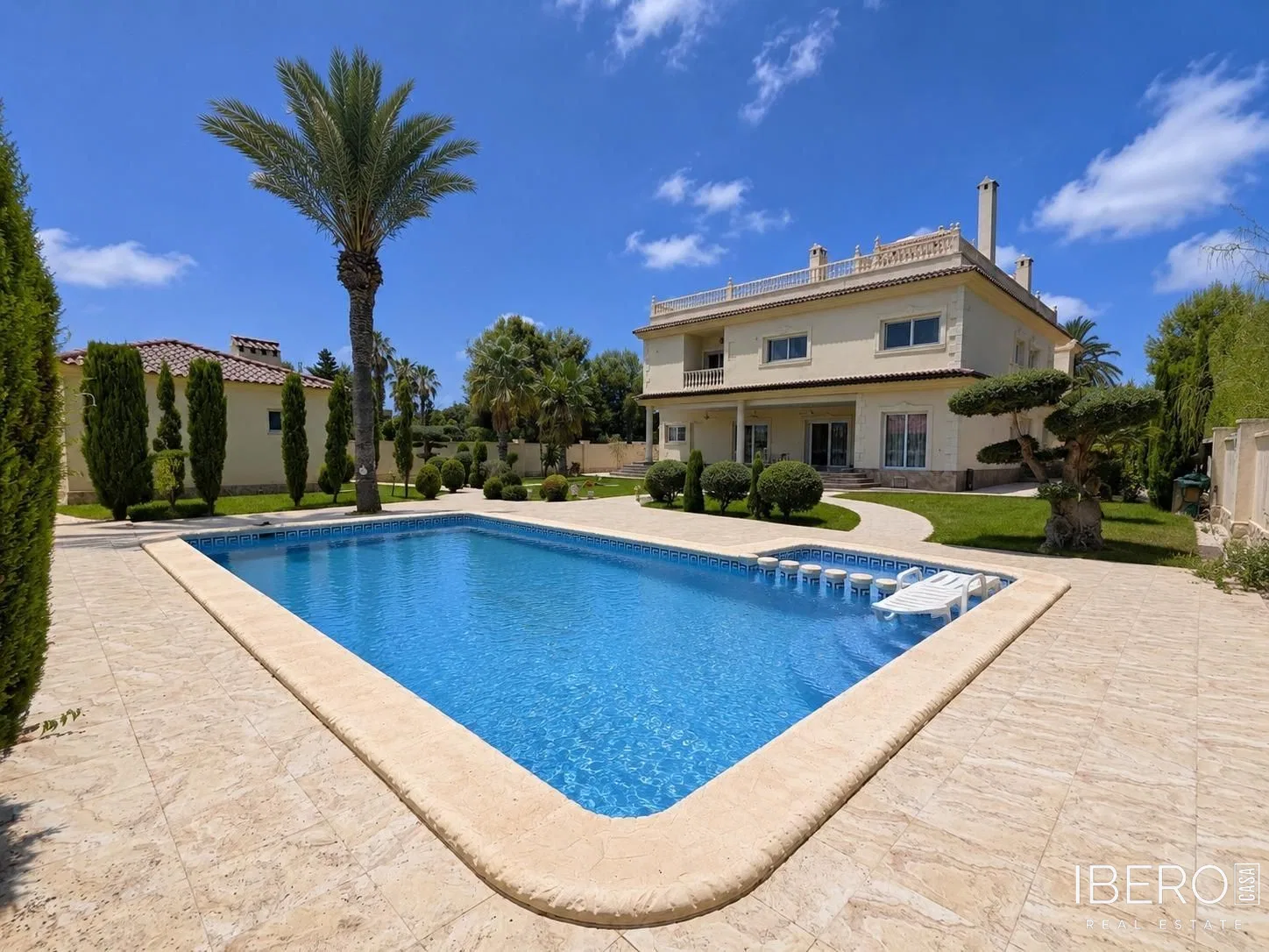 Dům se 12 ložnicemi, Cabo Roig