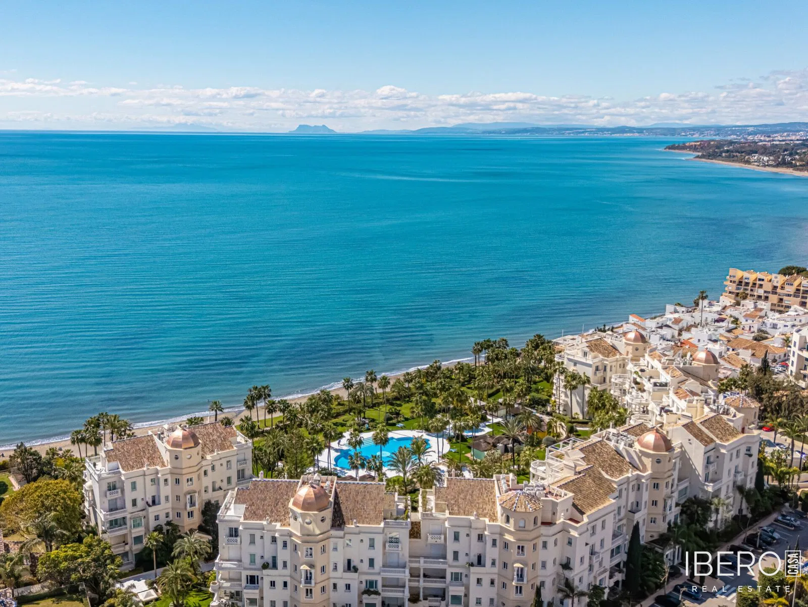 3-bedroom apartment with sea view, Estepona
