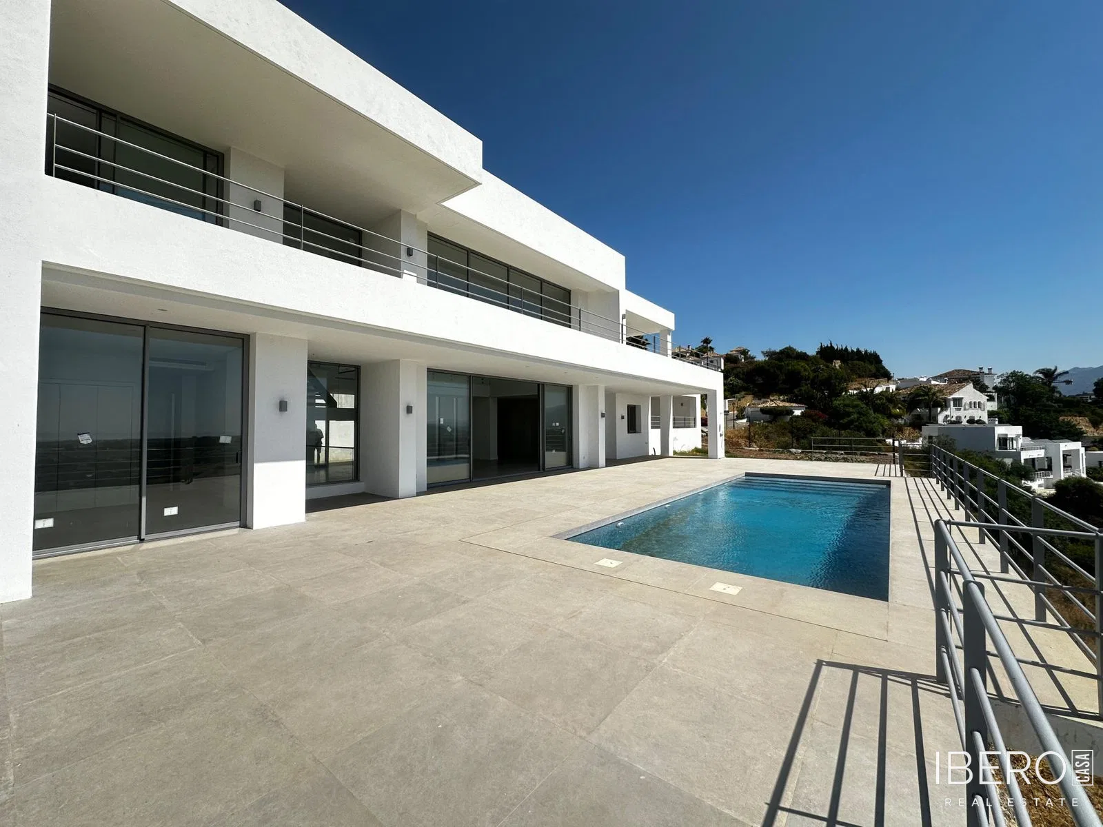 New-build 5-bedroom house with sea view, Benahavís