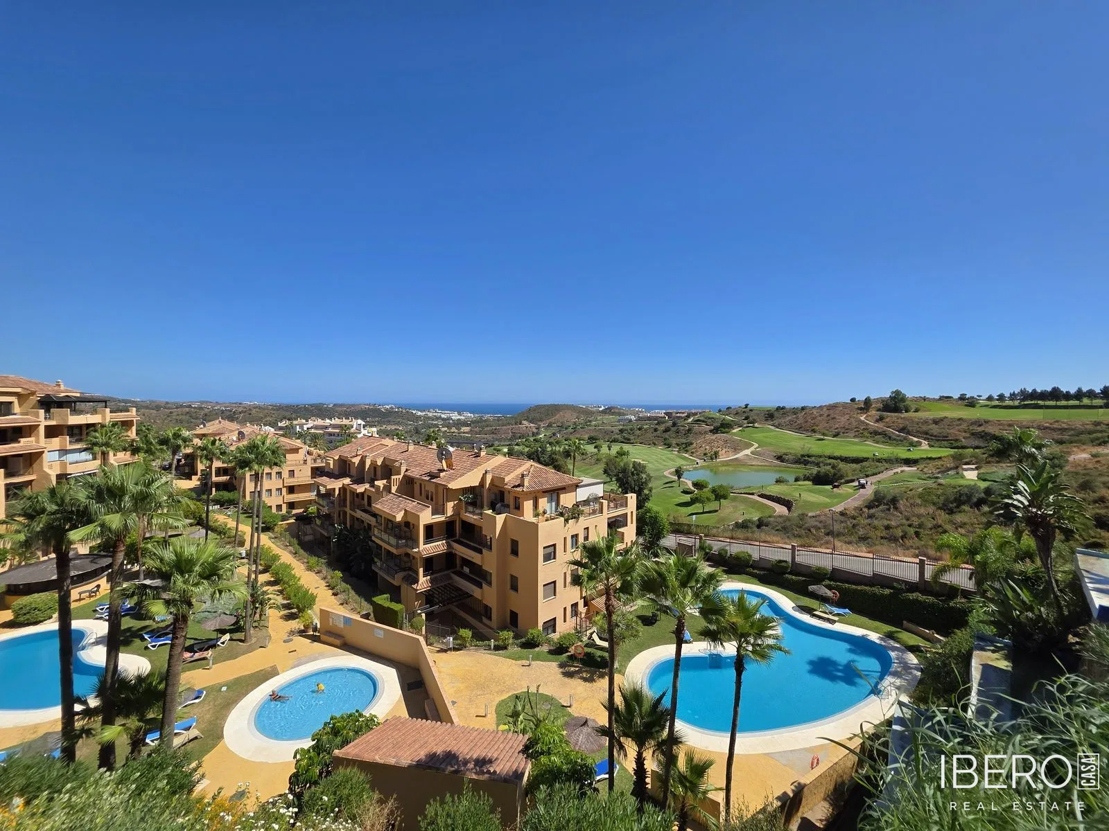 Apartmán se 2 ložnicemi a výhledem na moře, Calanova Golf