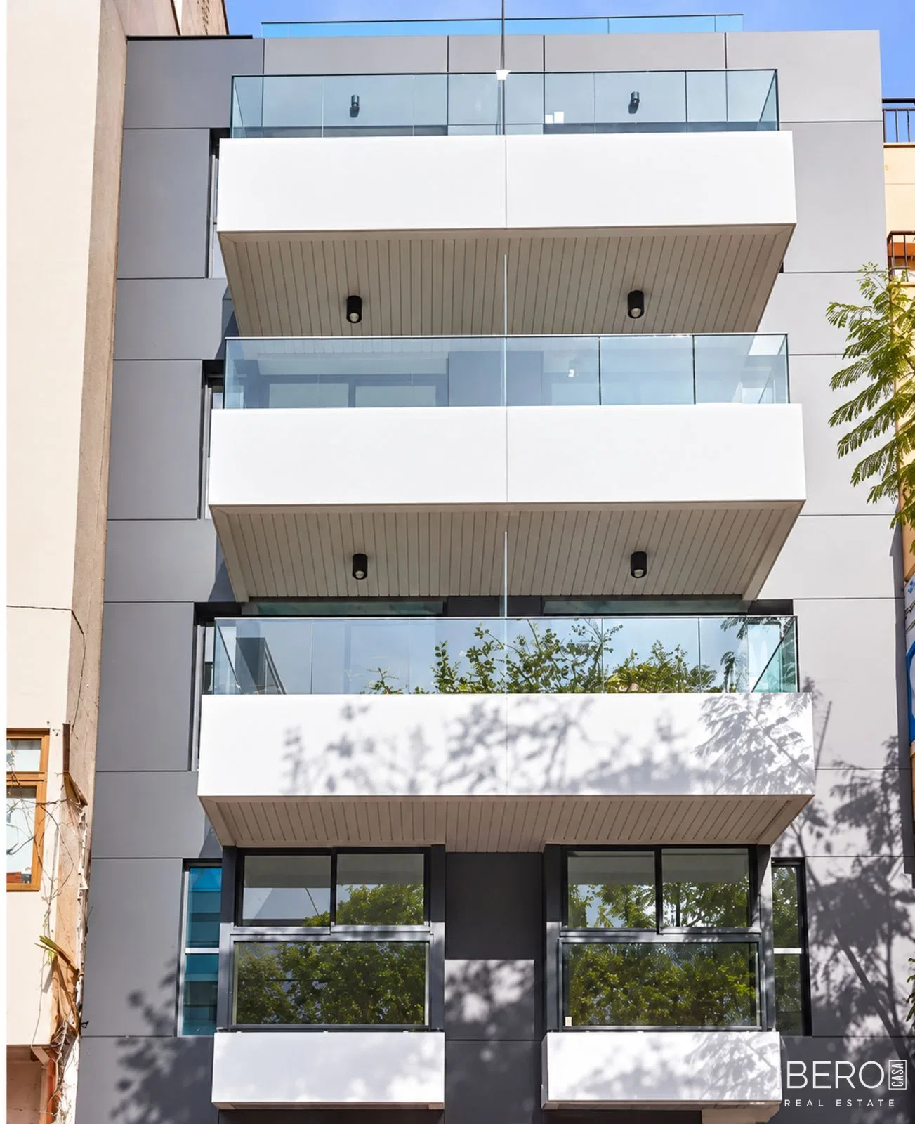 Nový apartmán se 3 ložnicemi kousek od mariny, Fuengirola