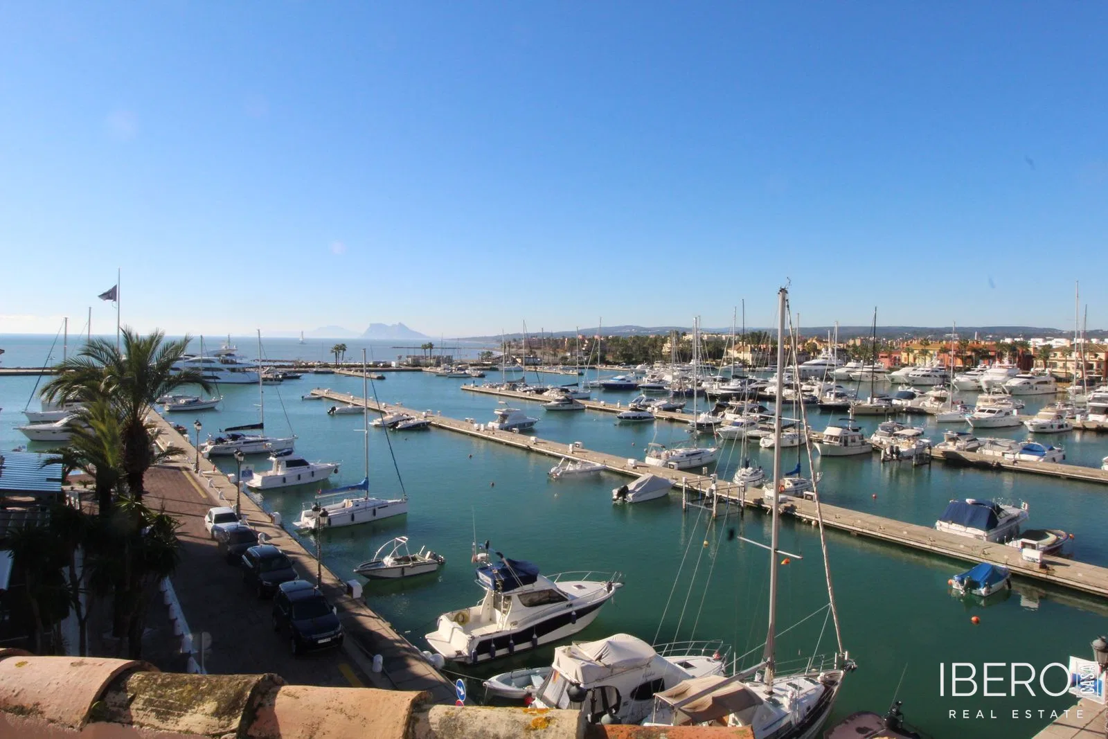 4-bedroom apartment with sea view, Sotogrande Puerto