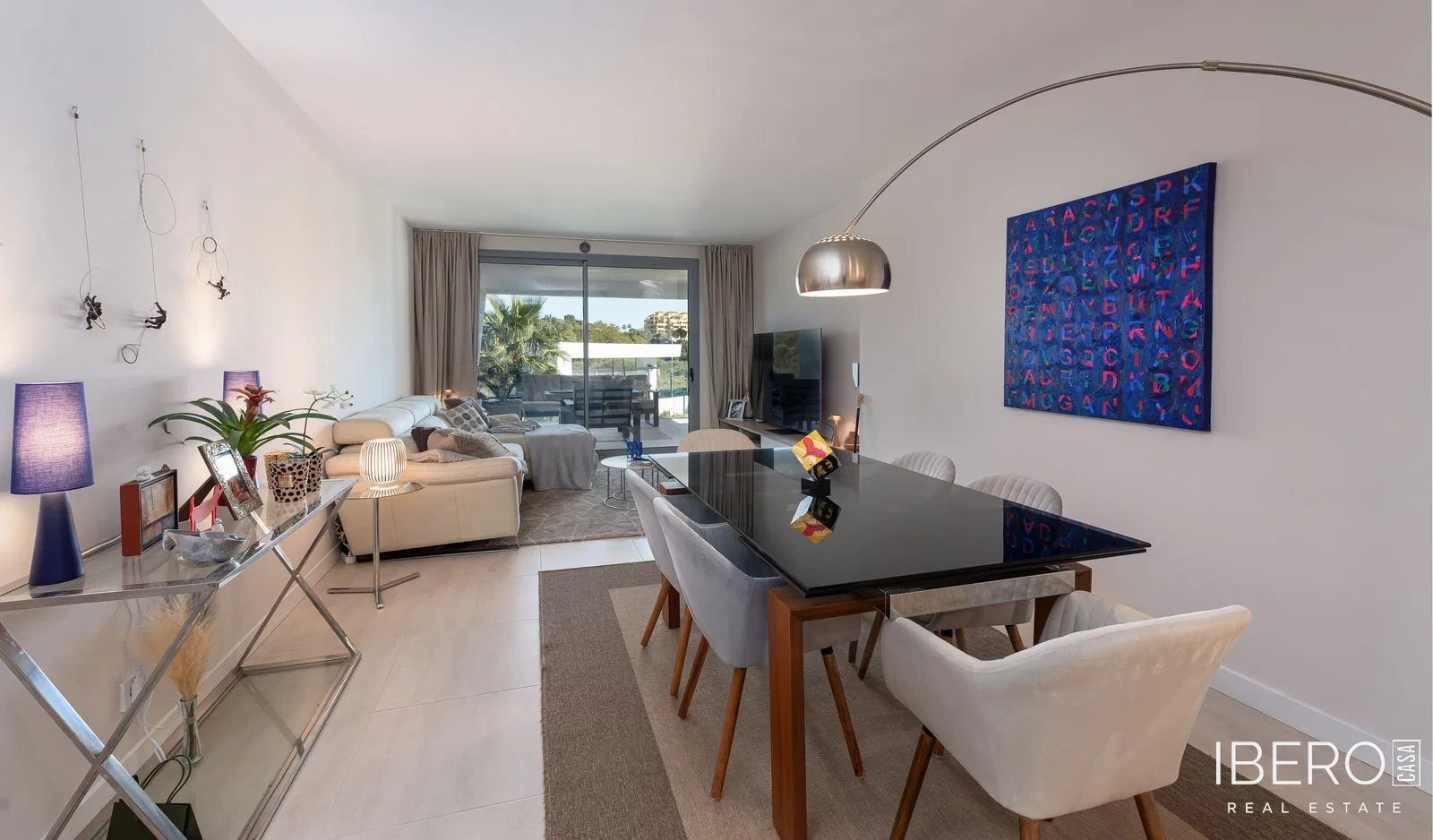 Nový apartmán se 2 ložnicemi a panoramatickým výhledem, Selwo