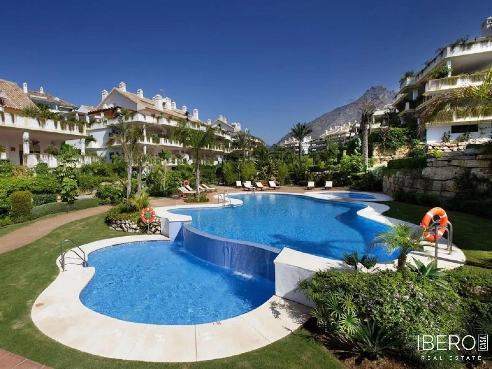 4-bedroom apartment with sea view, The Golden Mile
