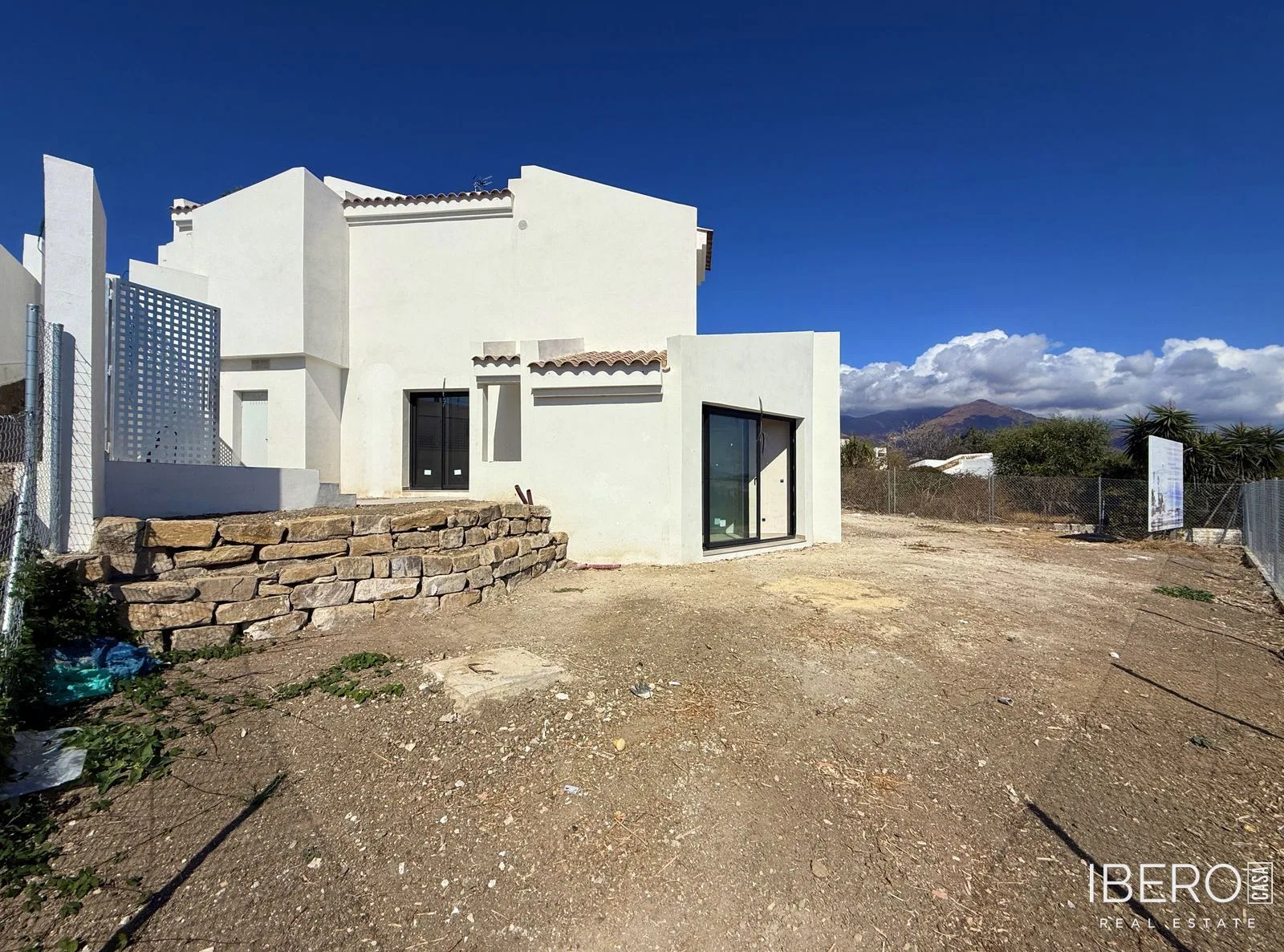 Casa de 2 dormitorios con vistas al mar, Estepona